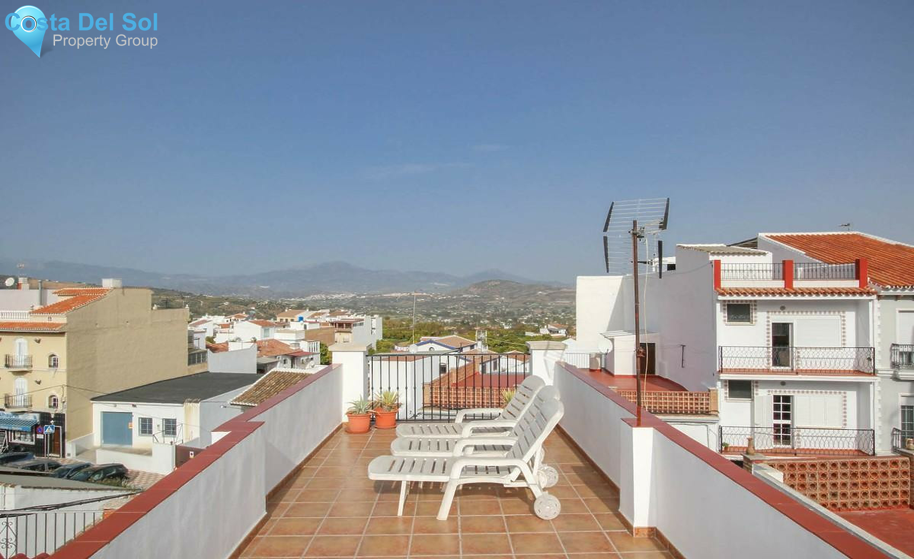 Townhouse in Alhaurín el Grande-1341579