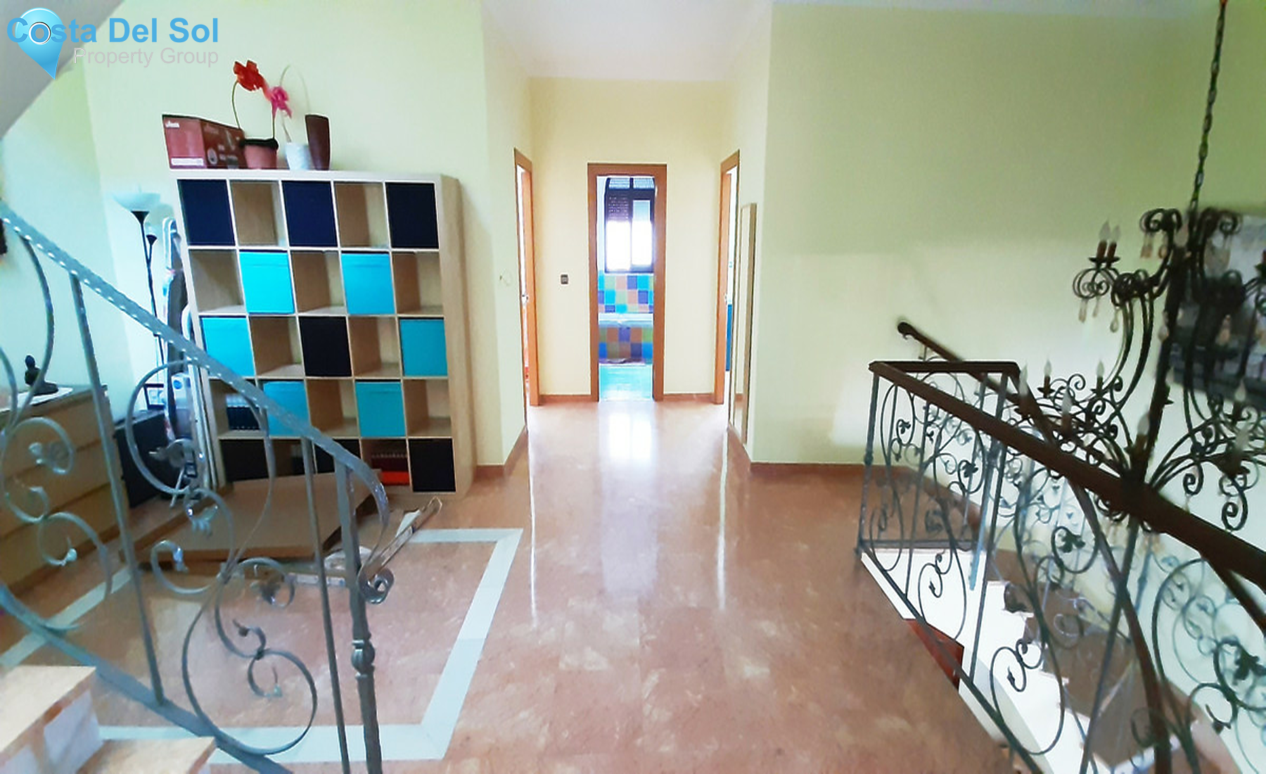 Townhouse in Alhaurín el Grande-1383460