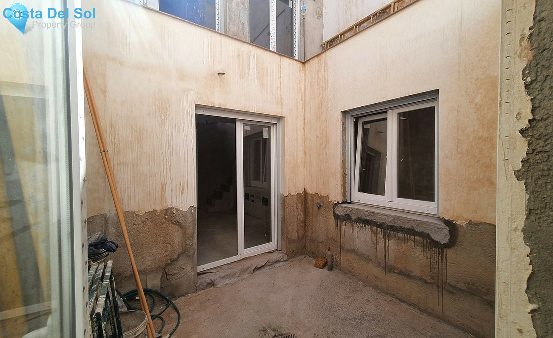 Townhouse in Alhaurín el Grande-1407383