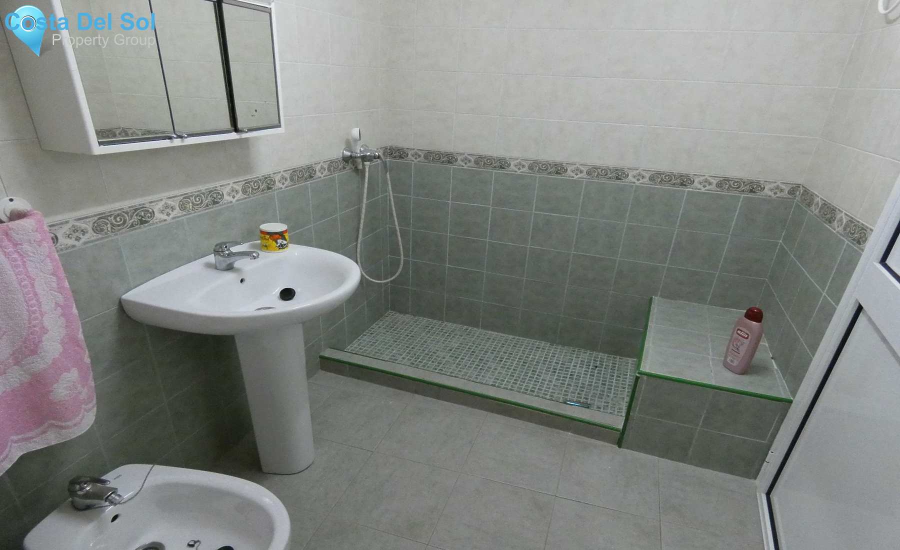 Townhouse in Alhaurín el Grande-1132607