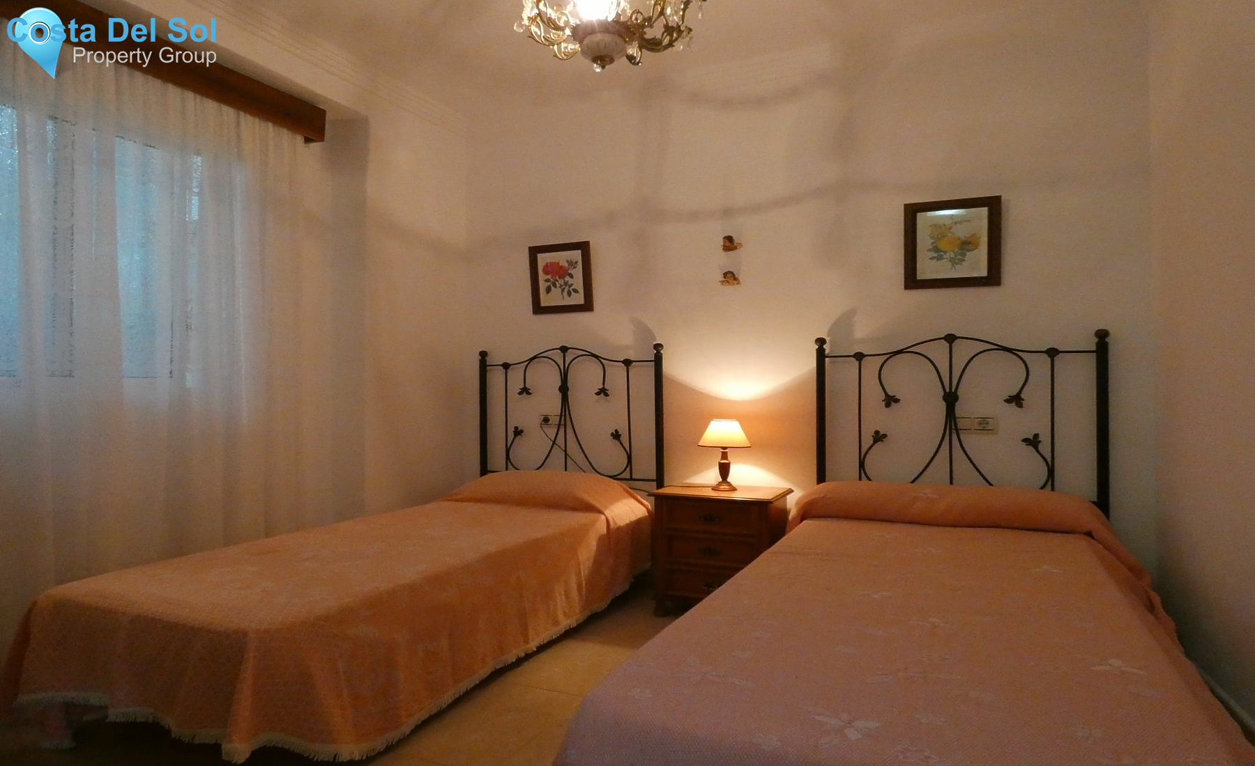 Townhouse in Alhaurín el Grande-1132605