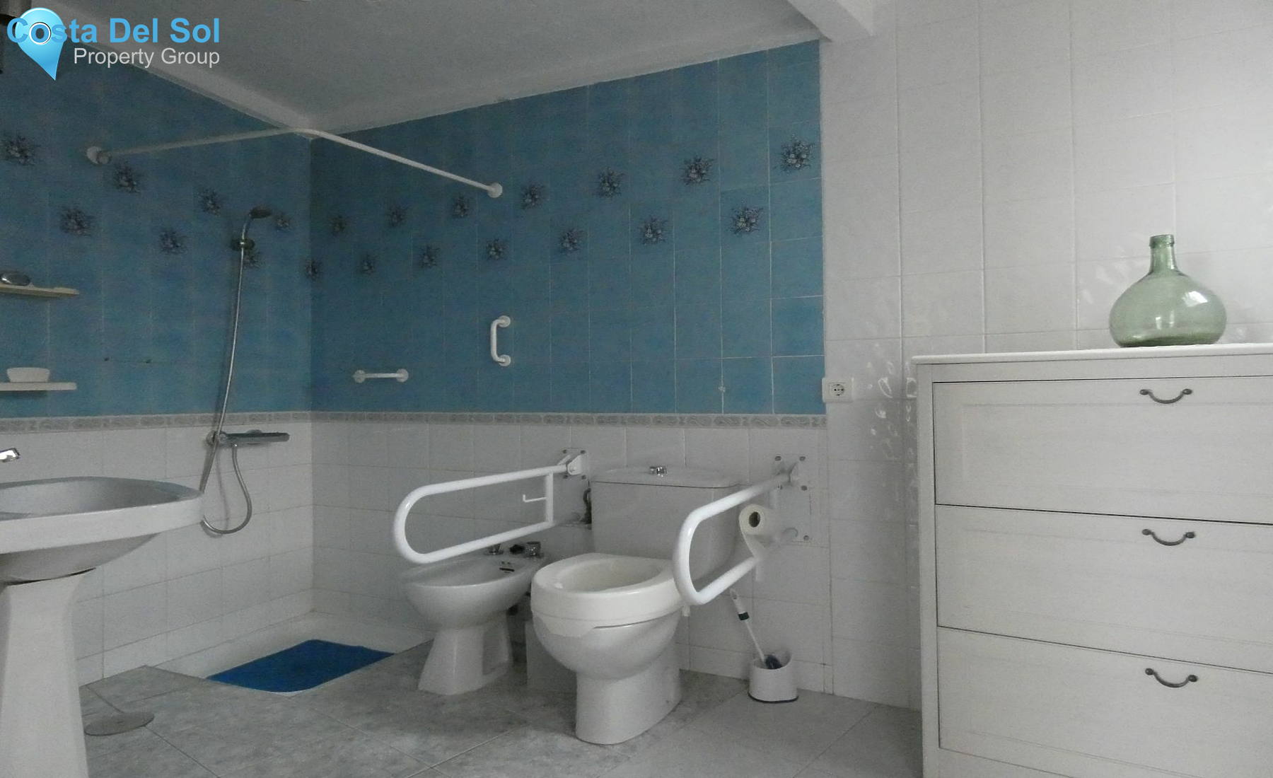 Townhouse in Alhaurín el Grande-1132626