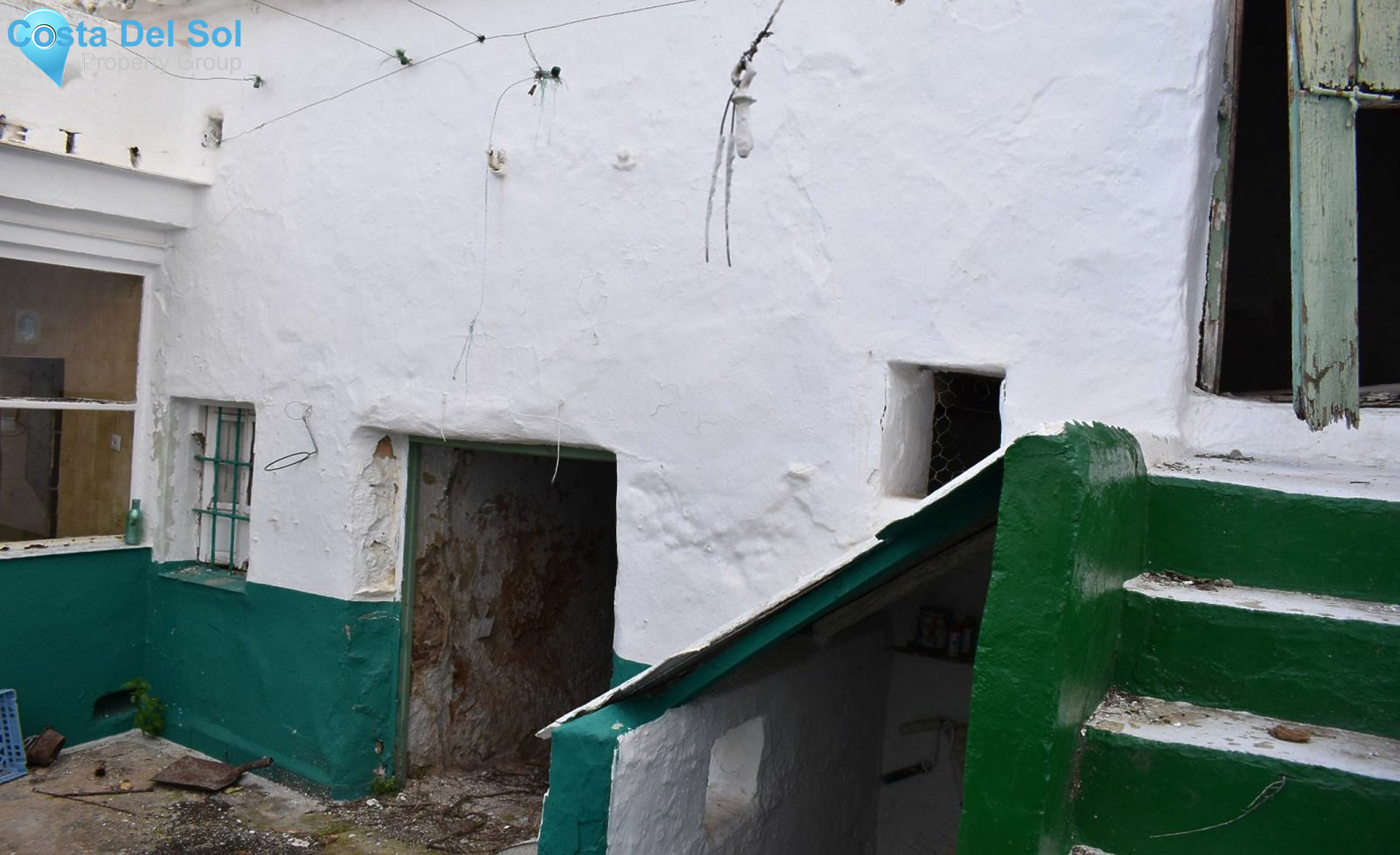 Townhouse in Alhaurín el Grande-1203408