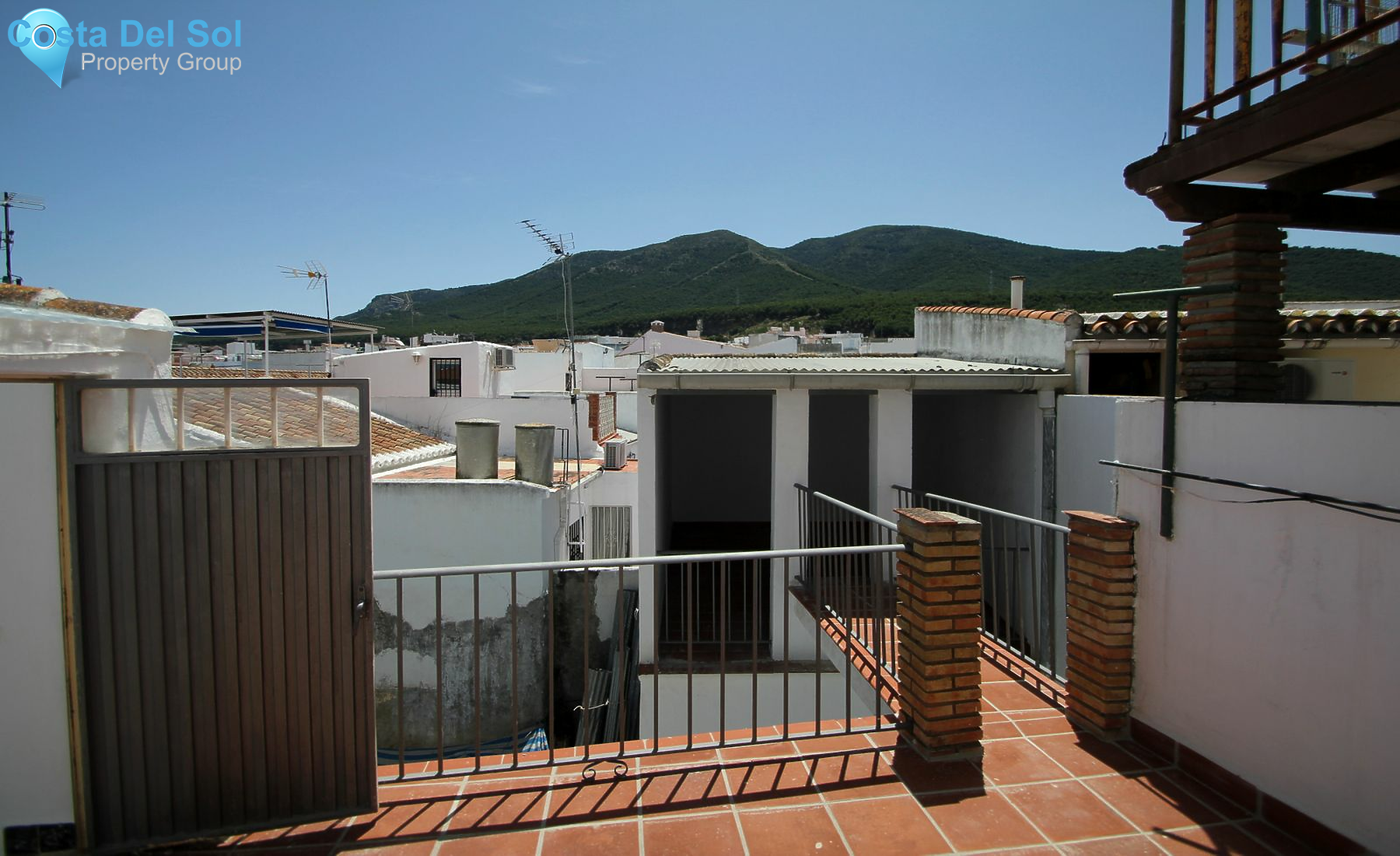 Townhouse in Alhaurín el Grande-1219324