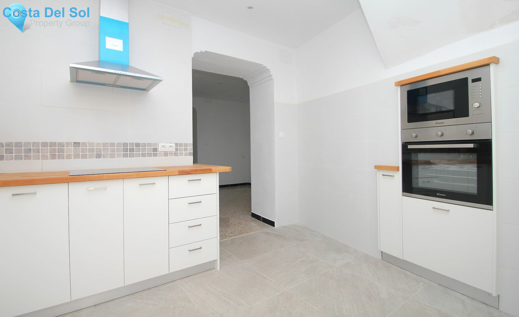 Townhouse in Alhaurín el Grande-1219317