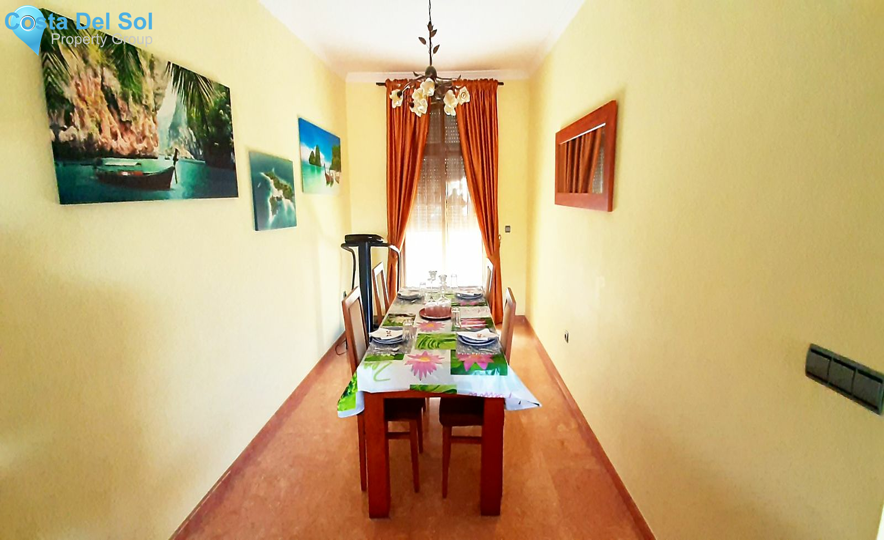 Townhouse in Alhaurín el Grande-1394532