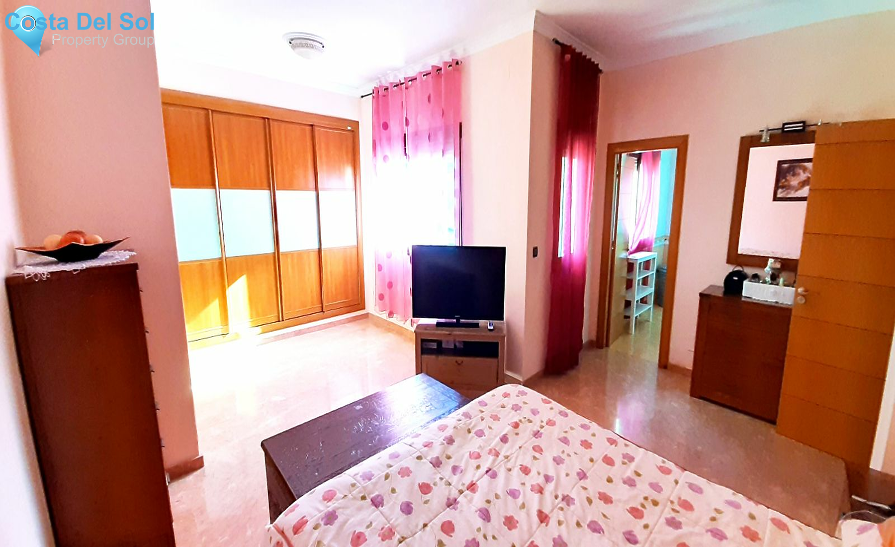 Townhouse in Alhaurín el Grande-1394533