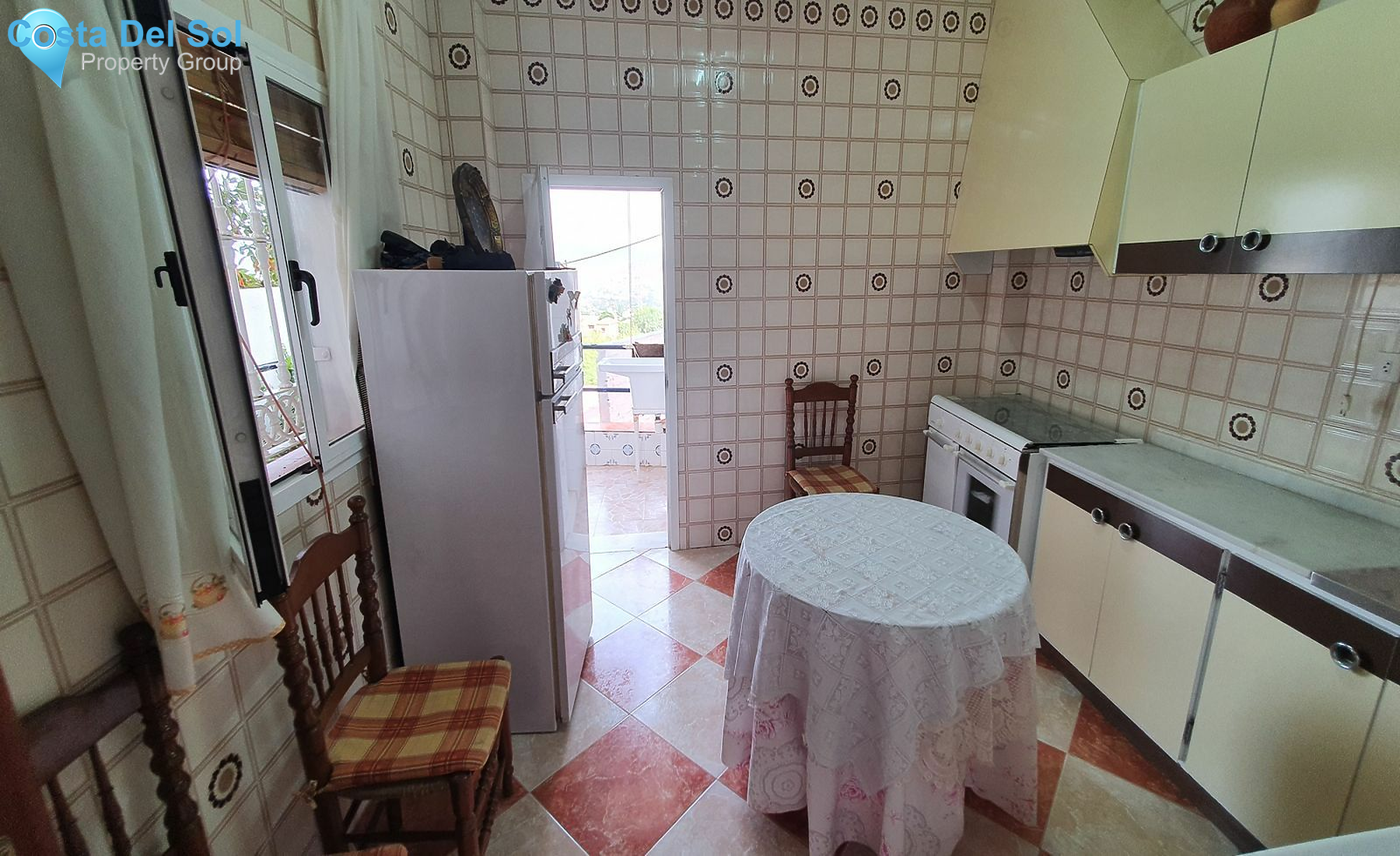 Townhouse in Alhaurín el Grande-1419968