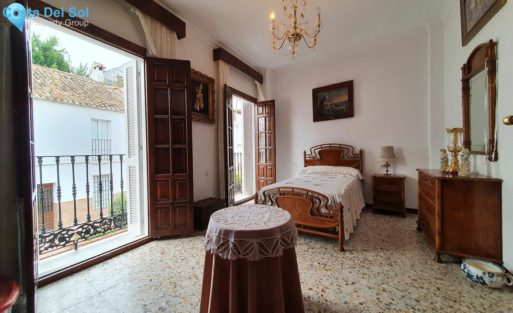 Townhouse in Alhaurín el Grande-1419970