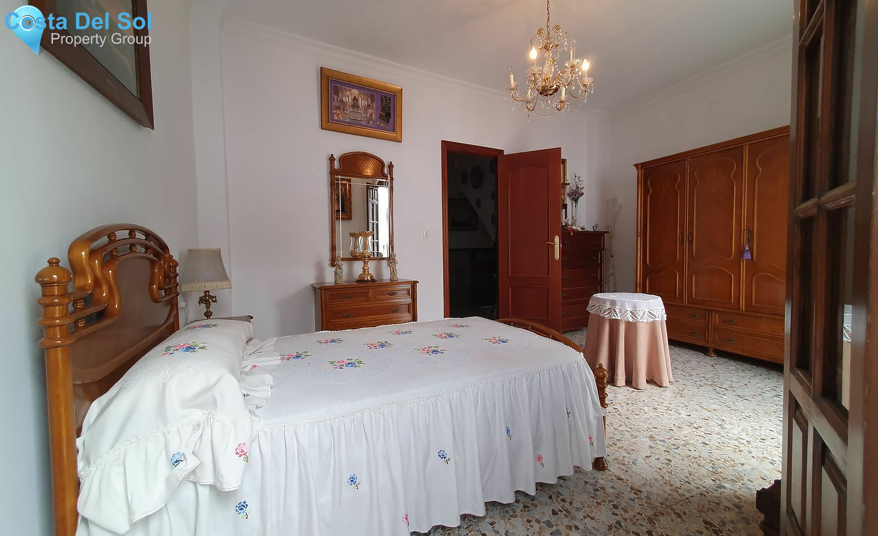 Townhouse in Alhaurín el Grande-1419971