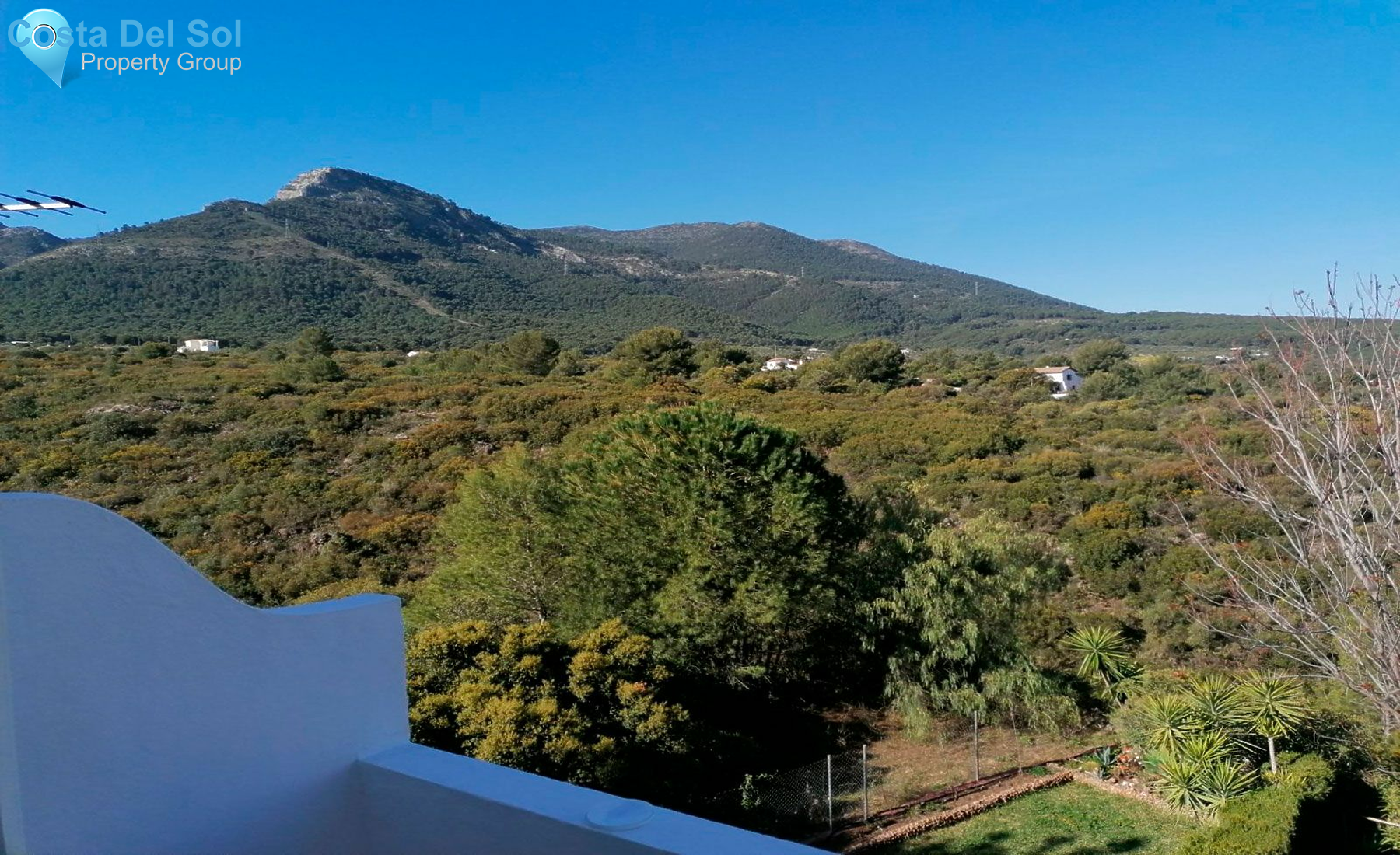 Townhouse in Alhaurín el Grande-1482505