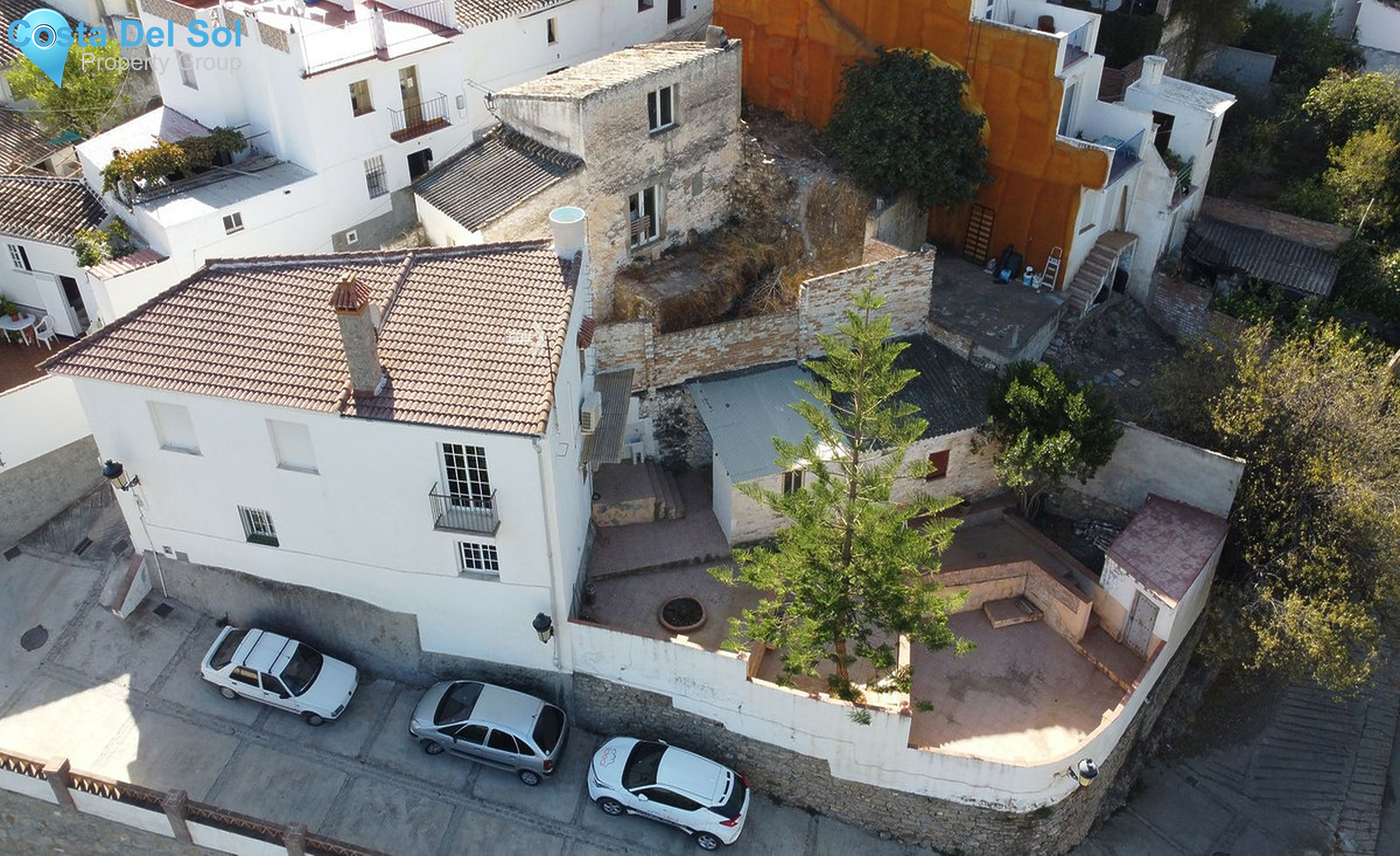Townhouse in Alozaina-1476347