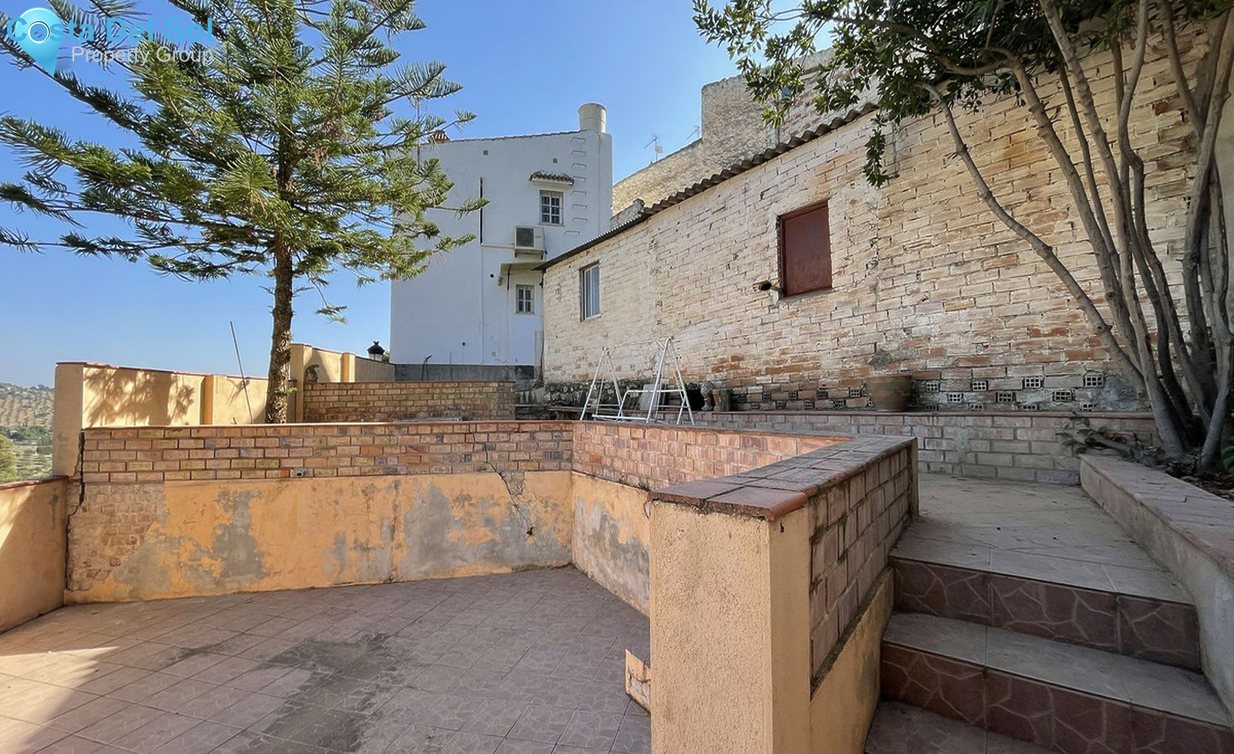 Townhouse in Alozaina-1476364
