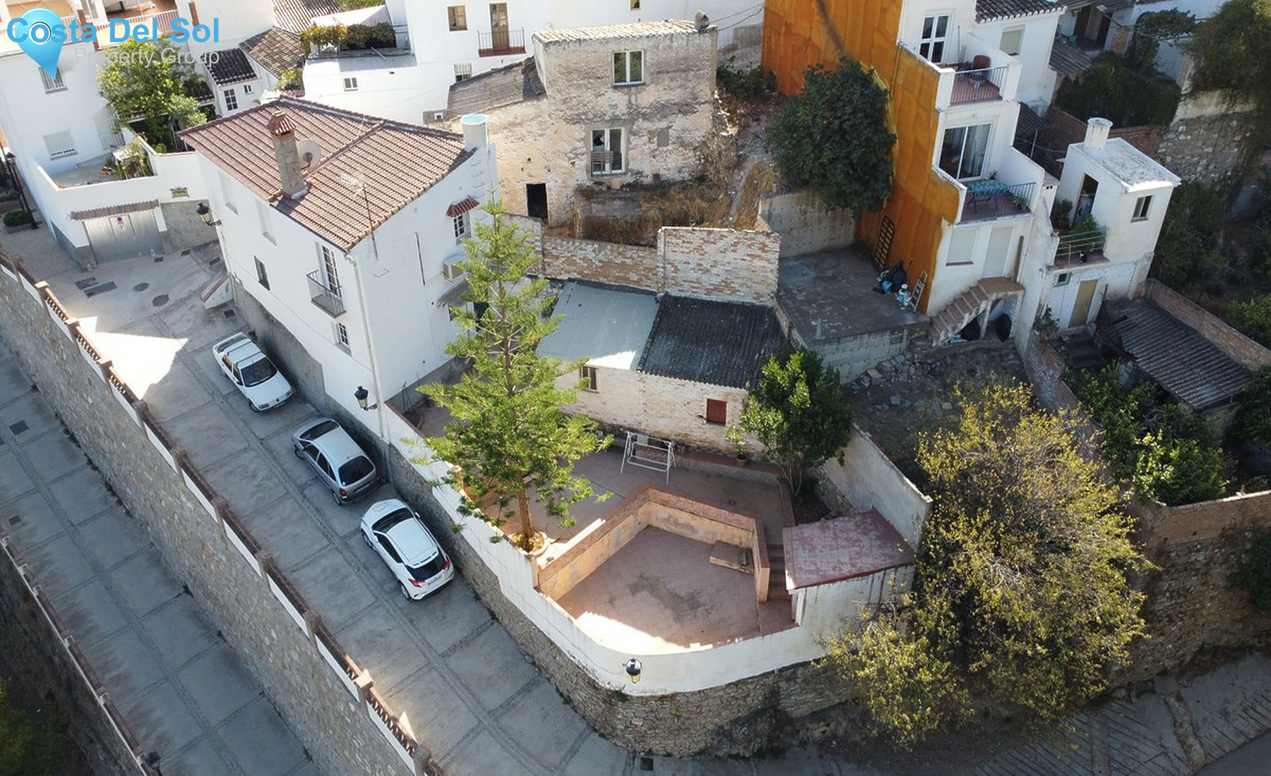 Townhouse in Alozaina-1476350