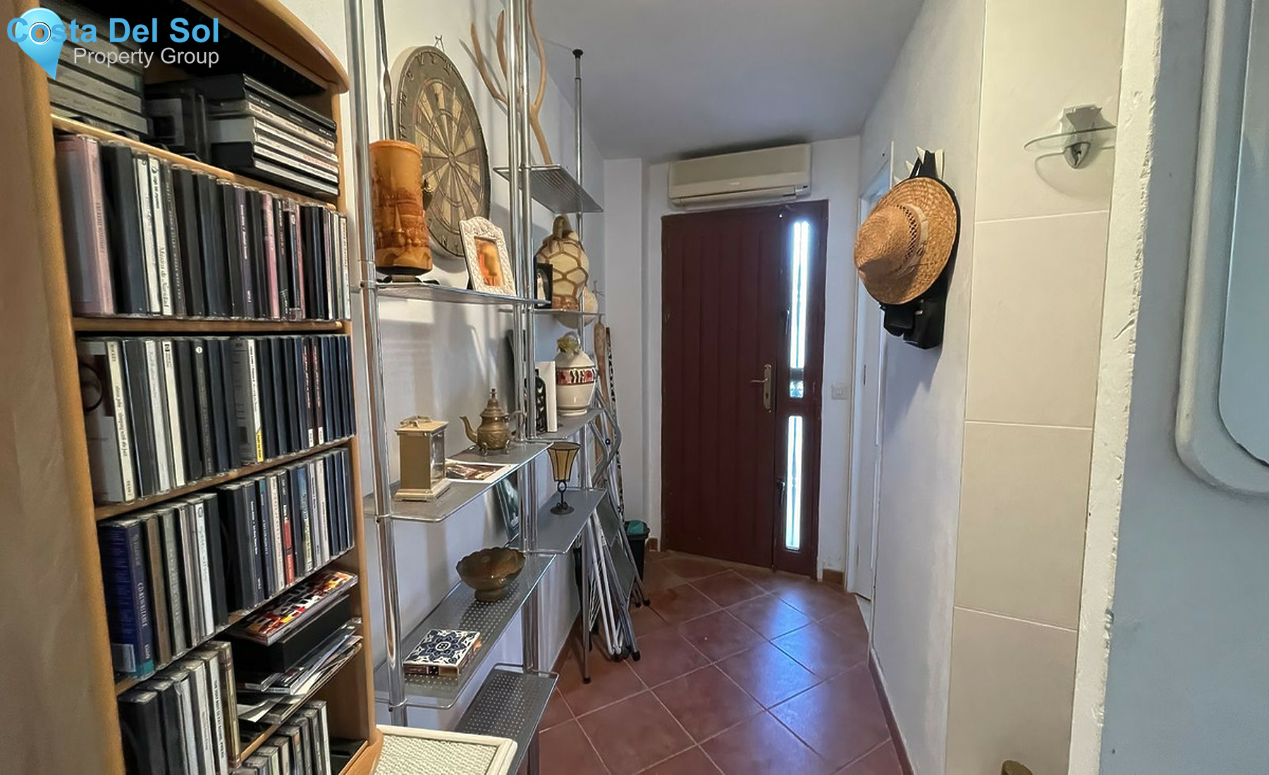 Townhouse in Alozaina-1476355