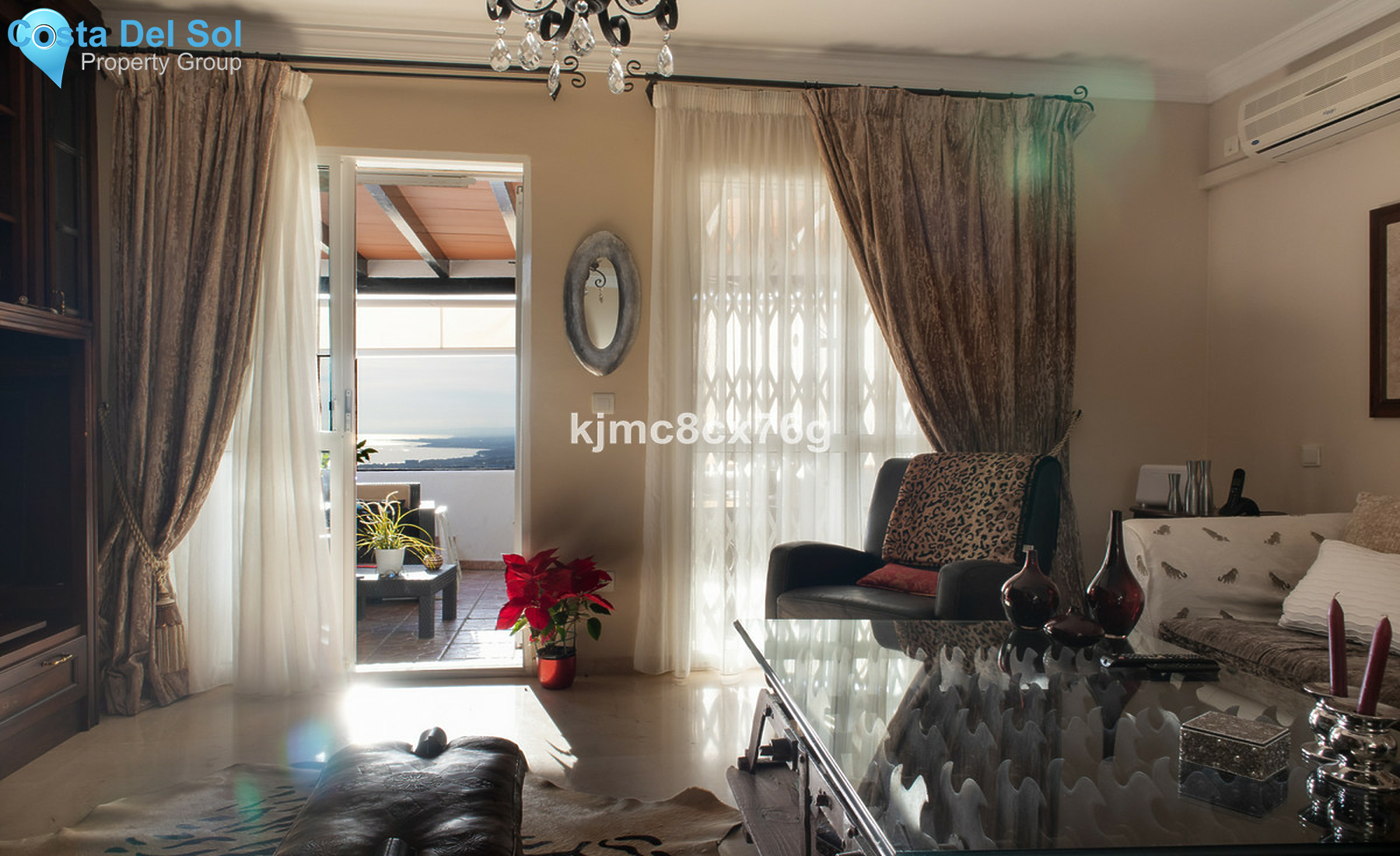 Townhouse in Altos de los Monteros-1375881