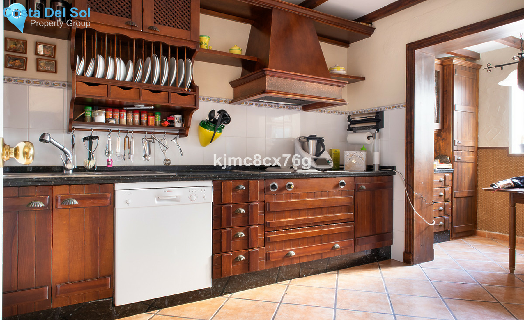 Townhouse in Altos de los Monteros-1375883