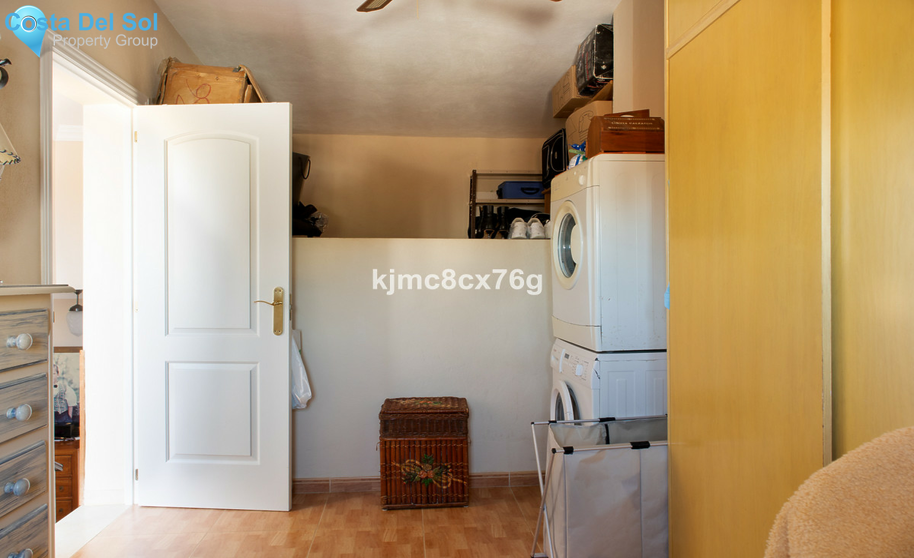 Townhouse in Altos de los Monteros-1375886