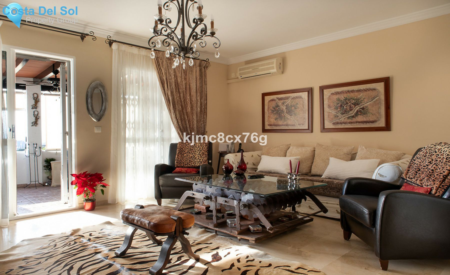 Townhouse in Altos de los Monteros-1375876