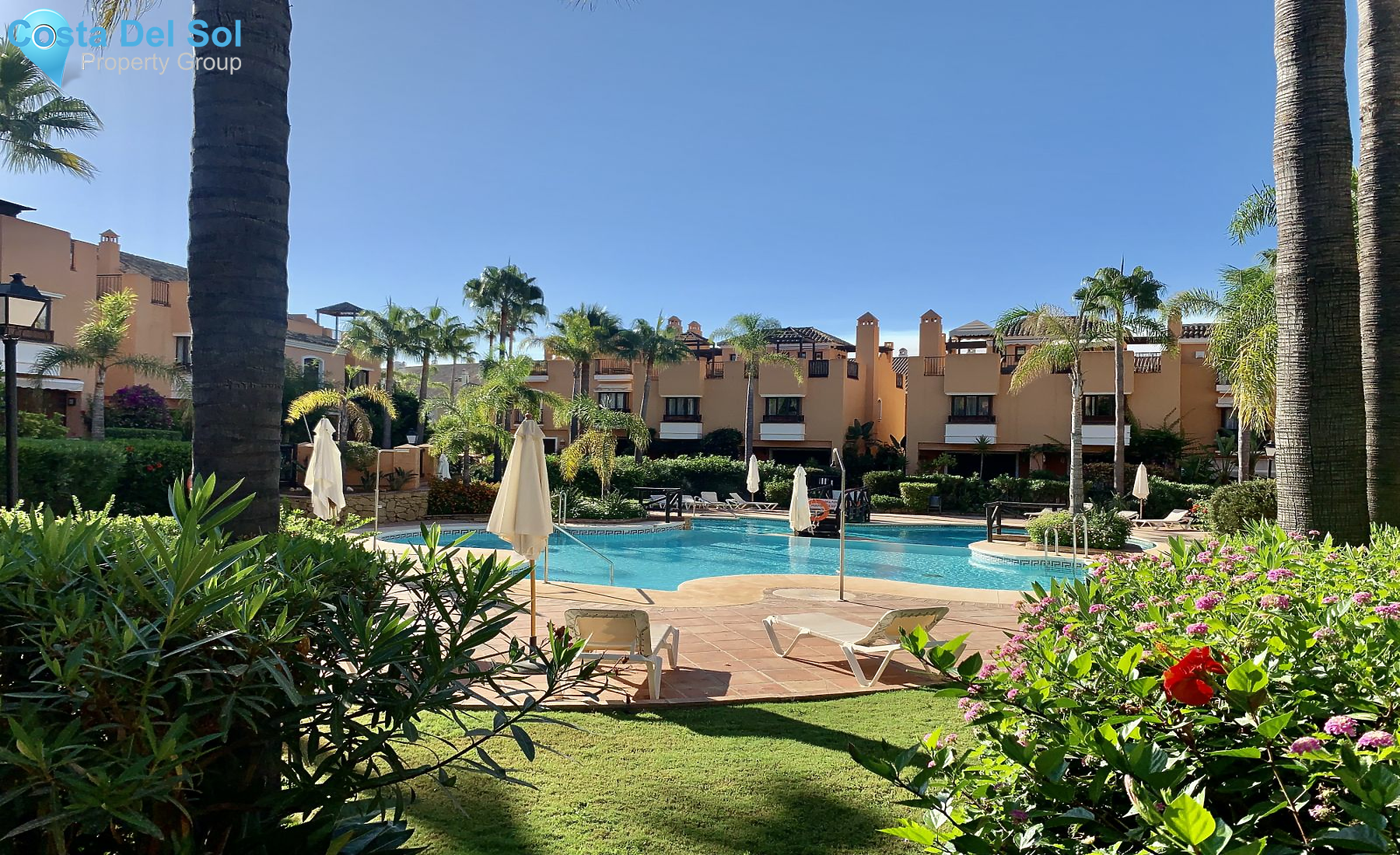 Townhouse in Bahía de Marbella-1392095
