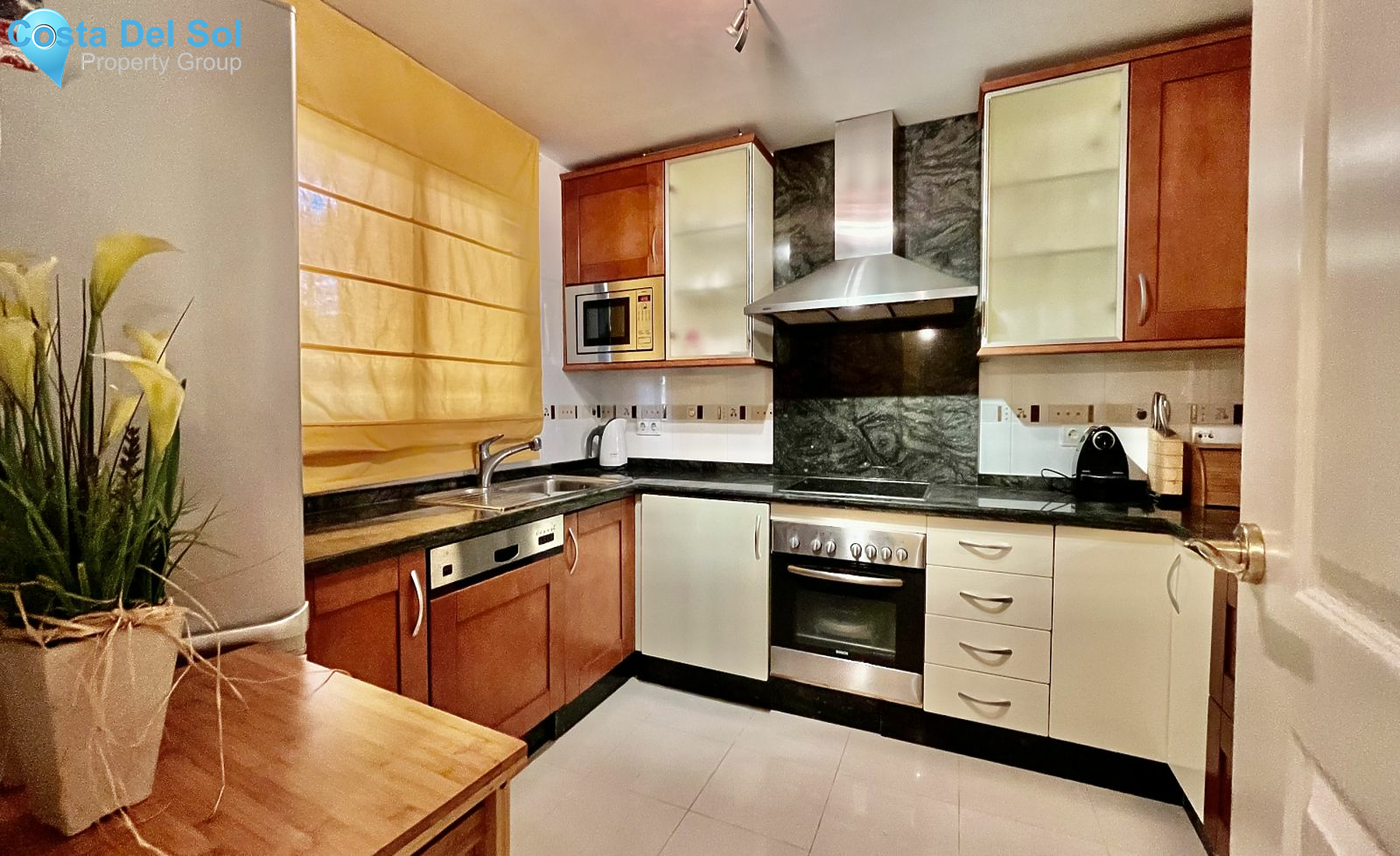 Townhouse in Bahía de Marbella-1392104