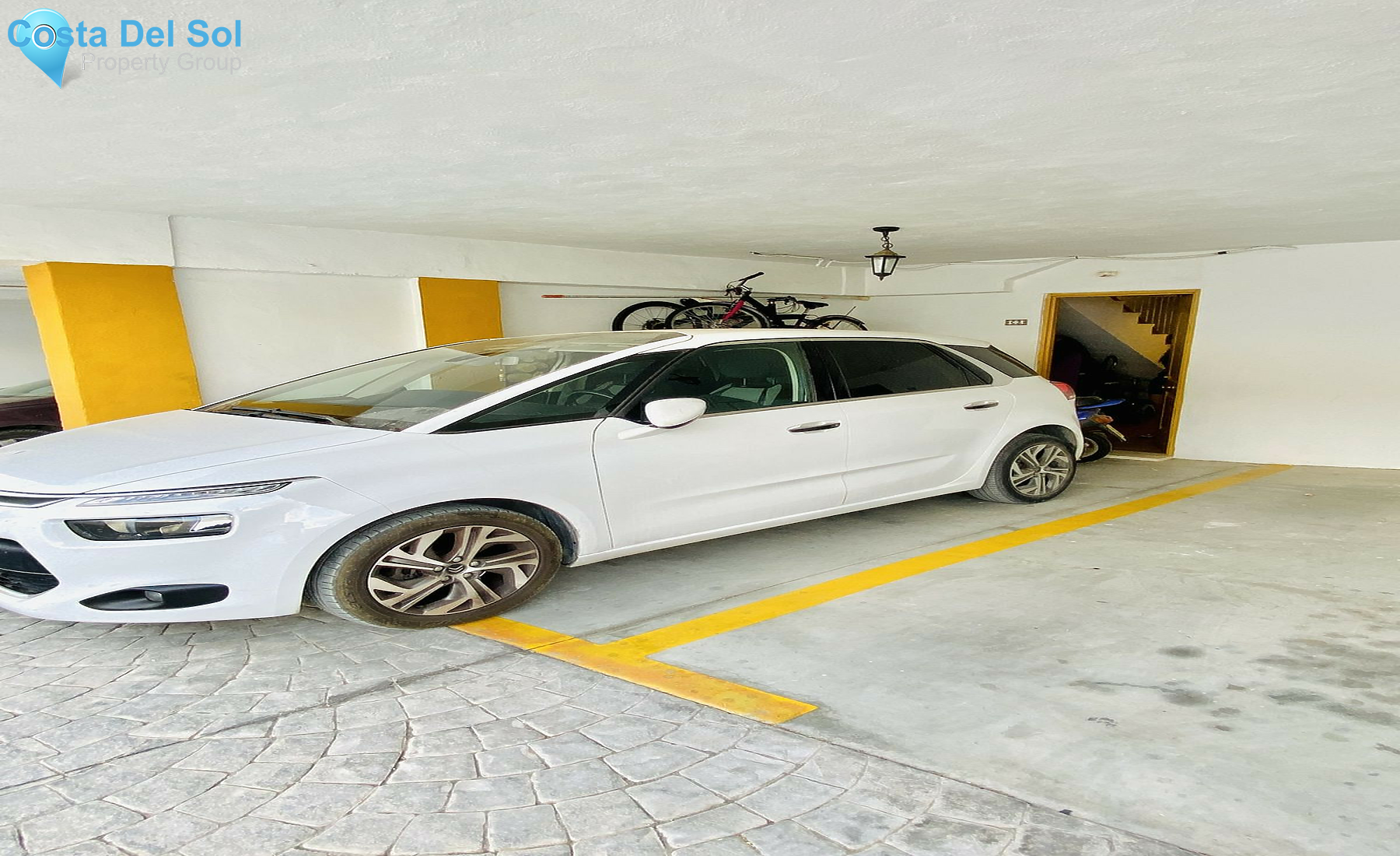 Townhouse in Benahavís-1477674