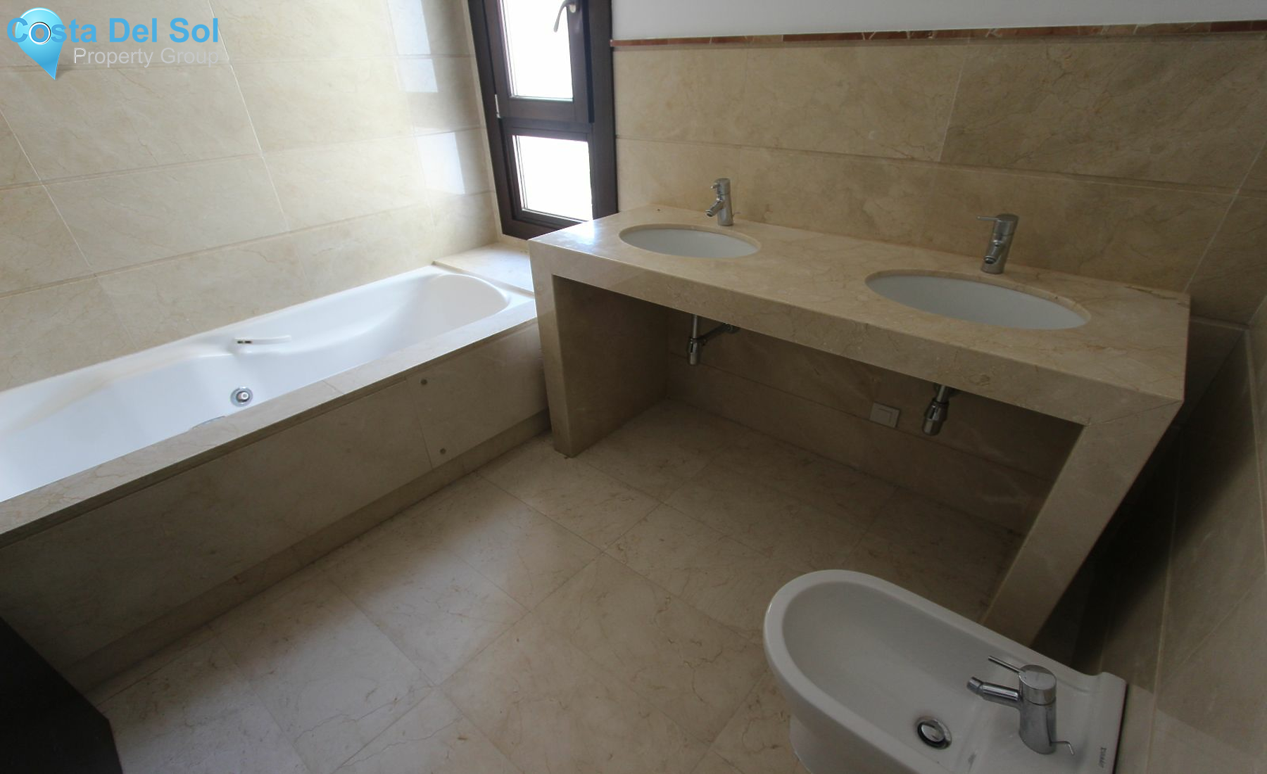 Townhouse in Benahavís-1150092