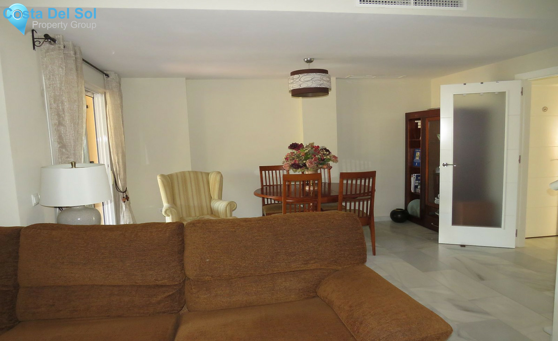 Townhouse in Calahonda-1402063