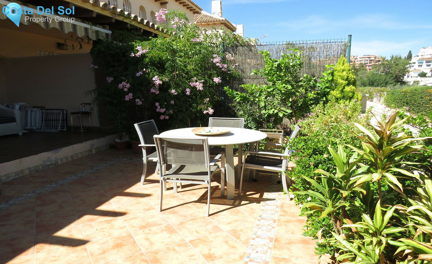 Townhouse in Calahonda-1402049