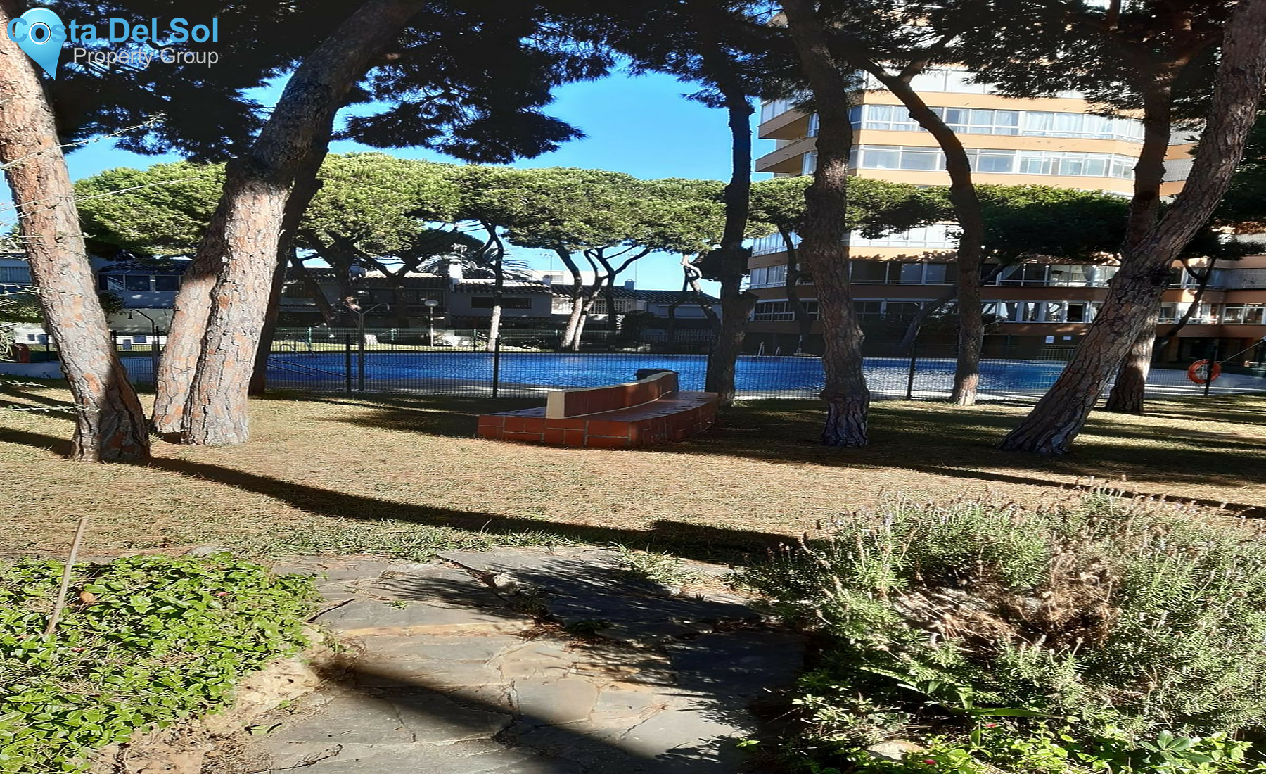 Townhouse in Calahonda-1415882