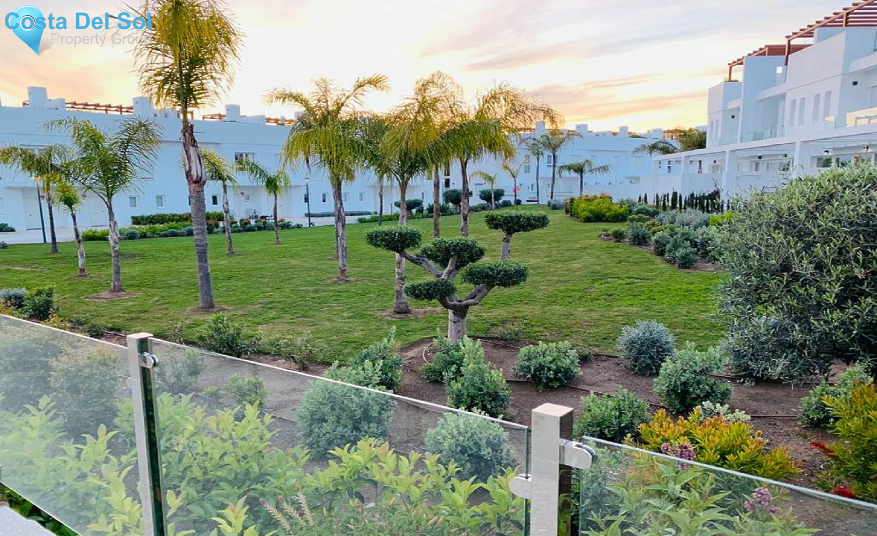 Townhouse in Calahonda-1215421