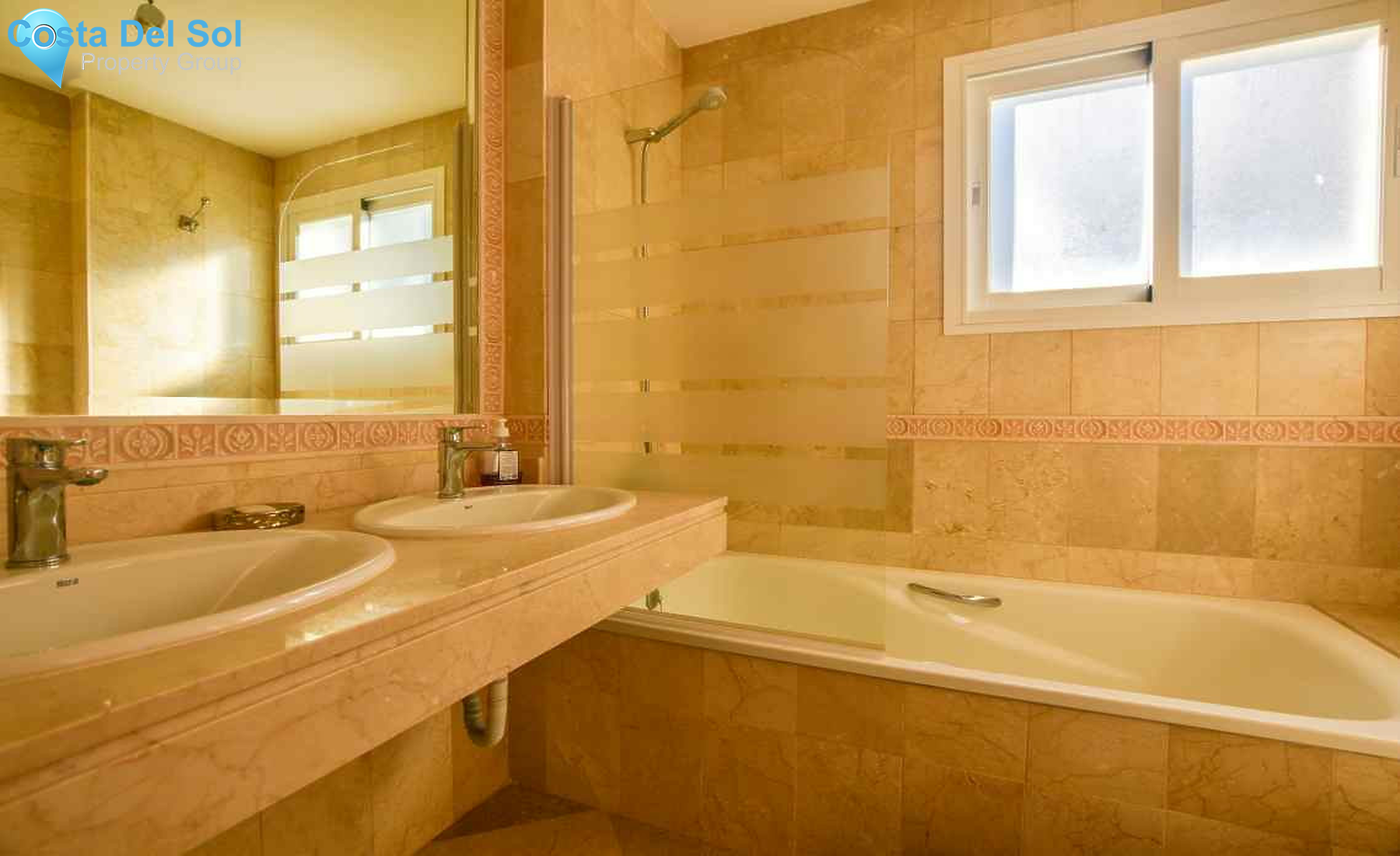 Townhouse in Casares-1379927