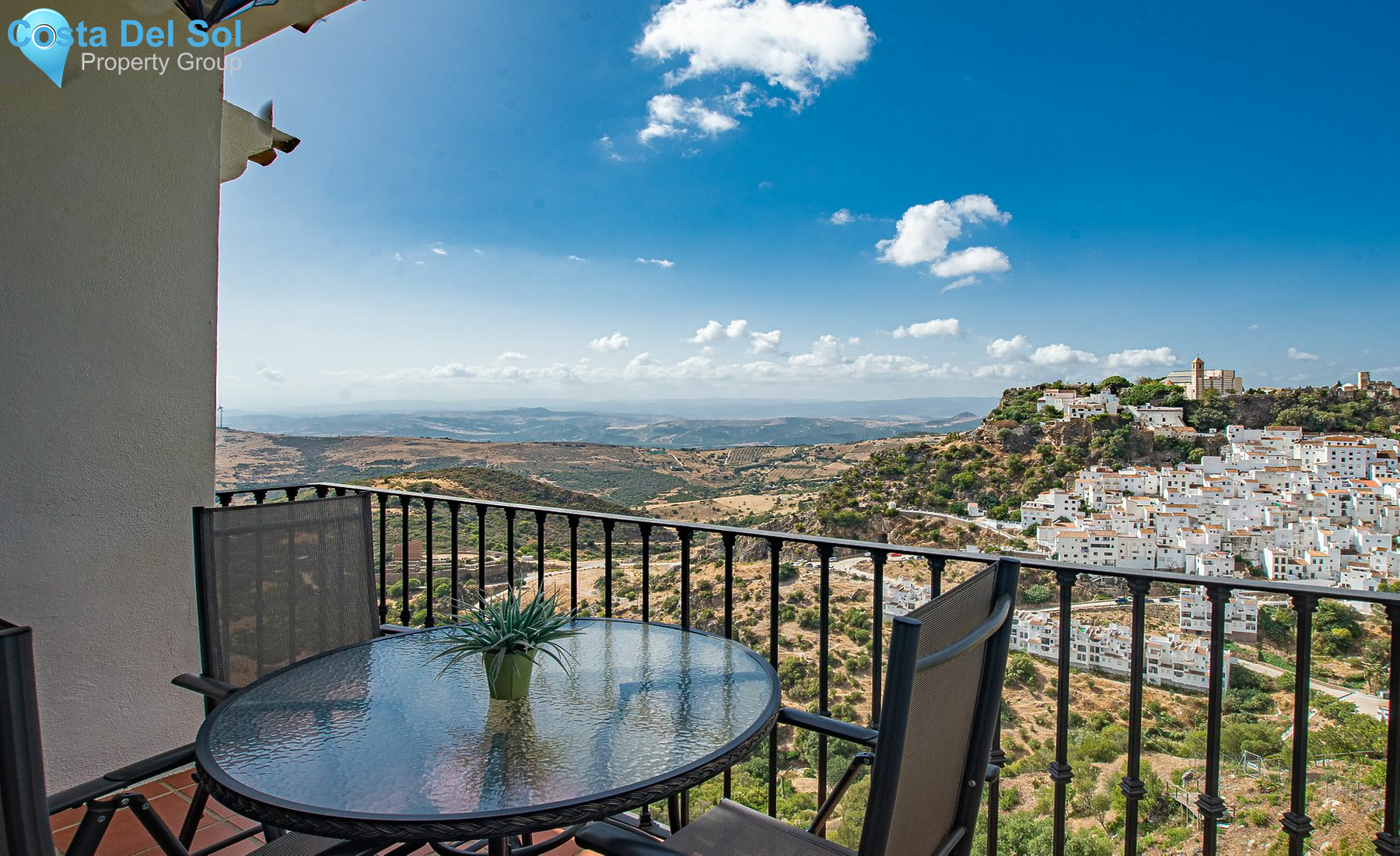 Townhouse in Casares
