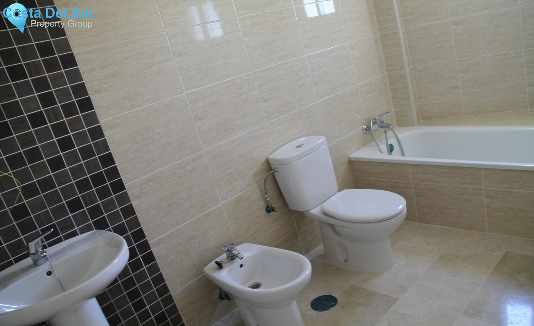 Townhouse in Coín-1341060