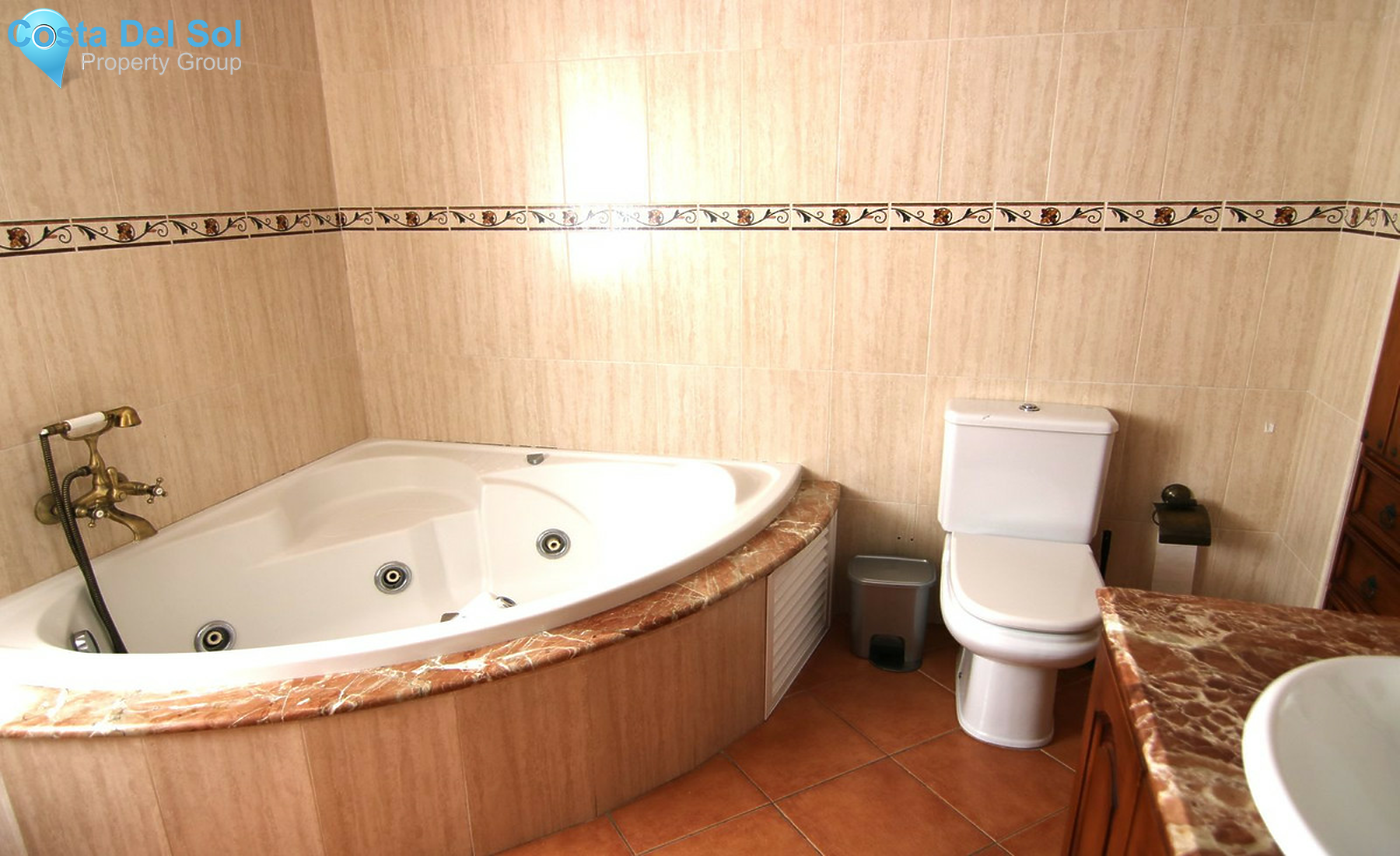 Townhouse in Coín-1365841