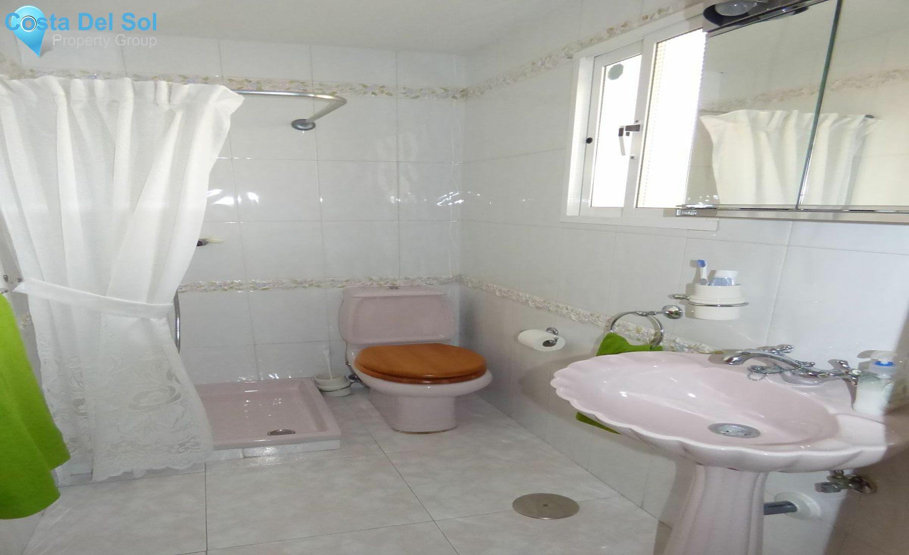 Townhouse in El Coto-1165678