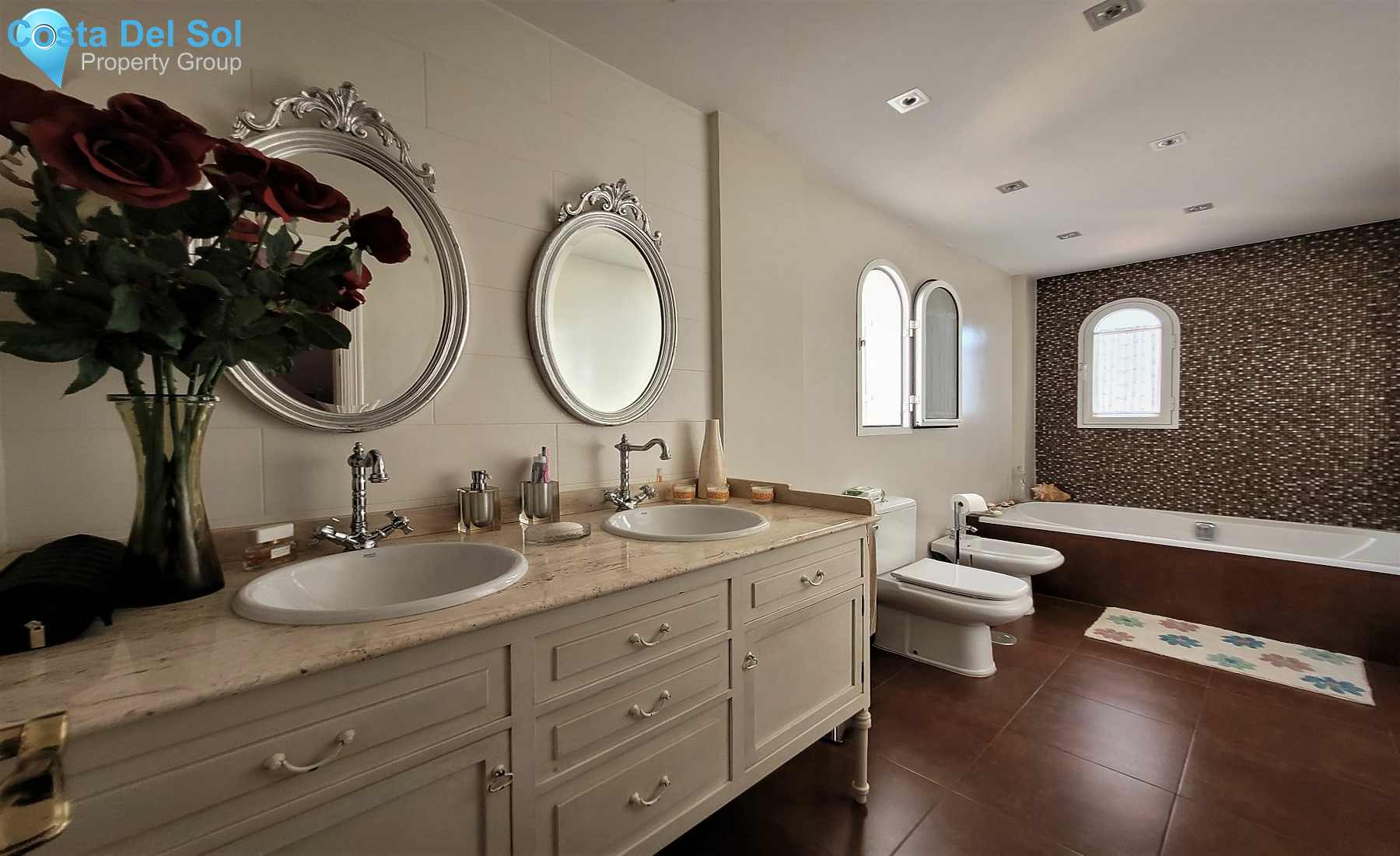 Townhouse in El Coto-1201190