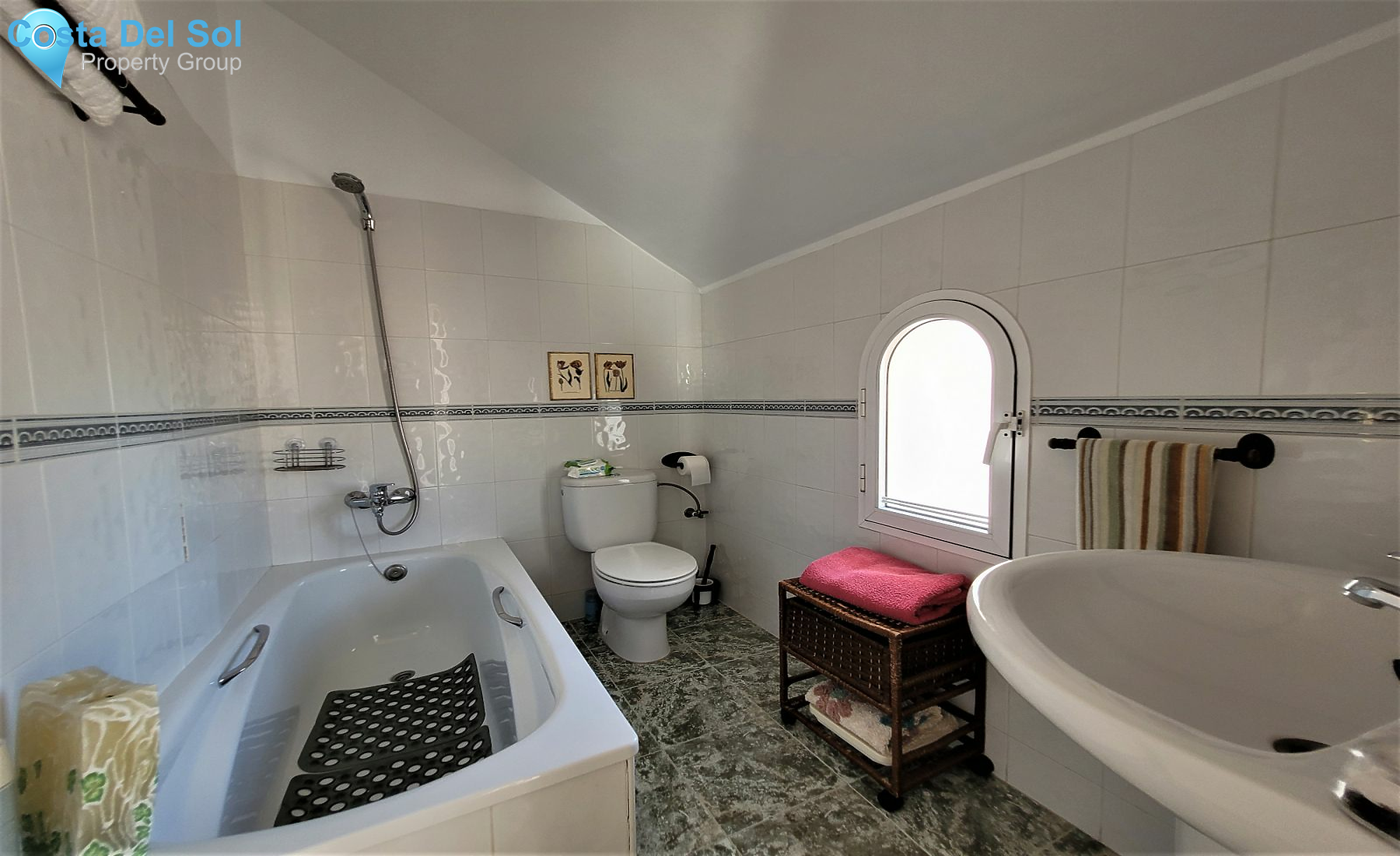 Townhouse in El Coto-1201196