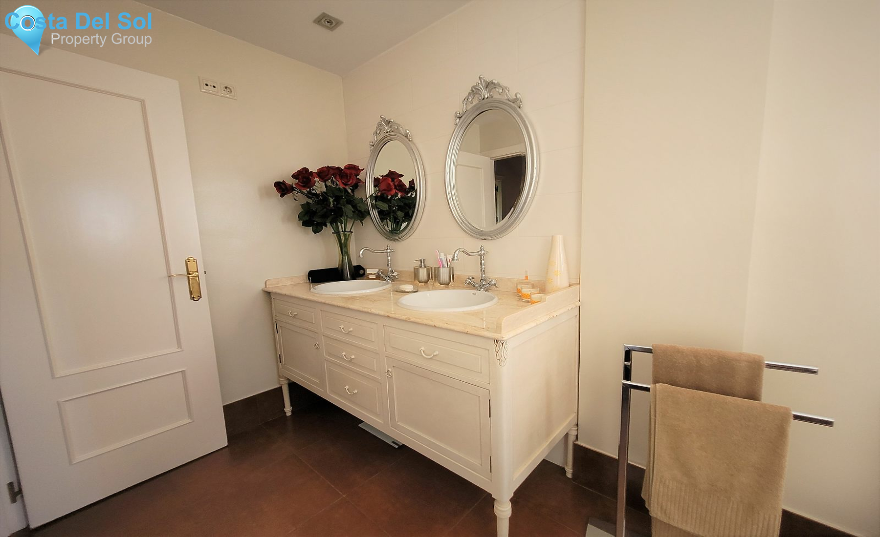 Townhouse in El Coto-1201186