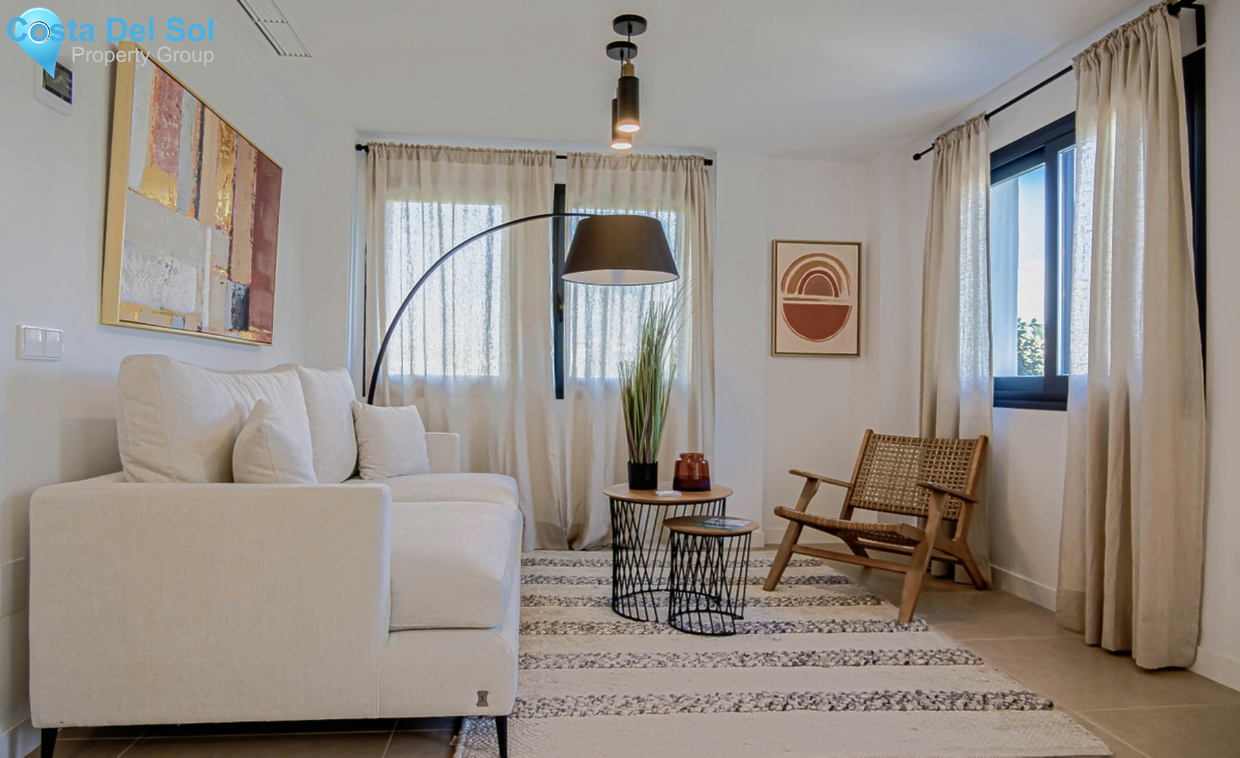 Townhouse in El Paraiso-1330266