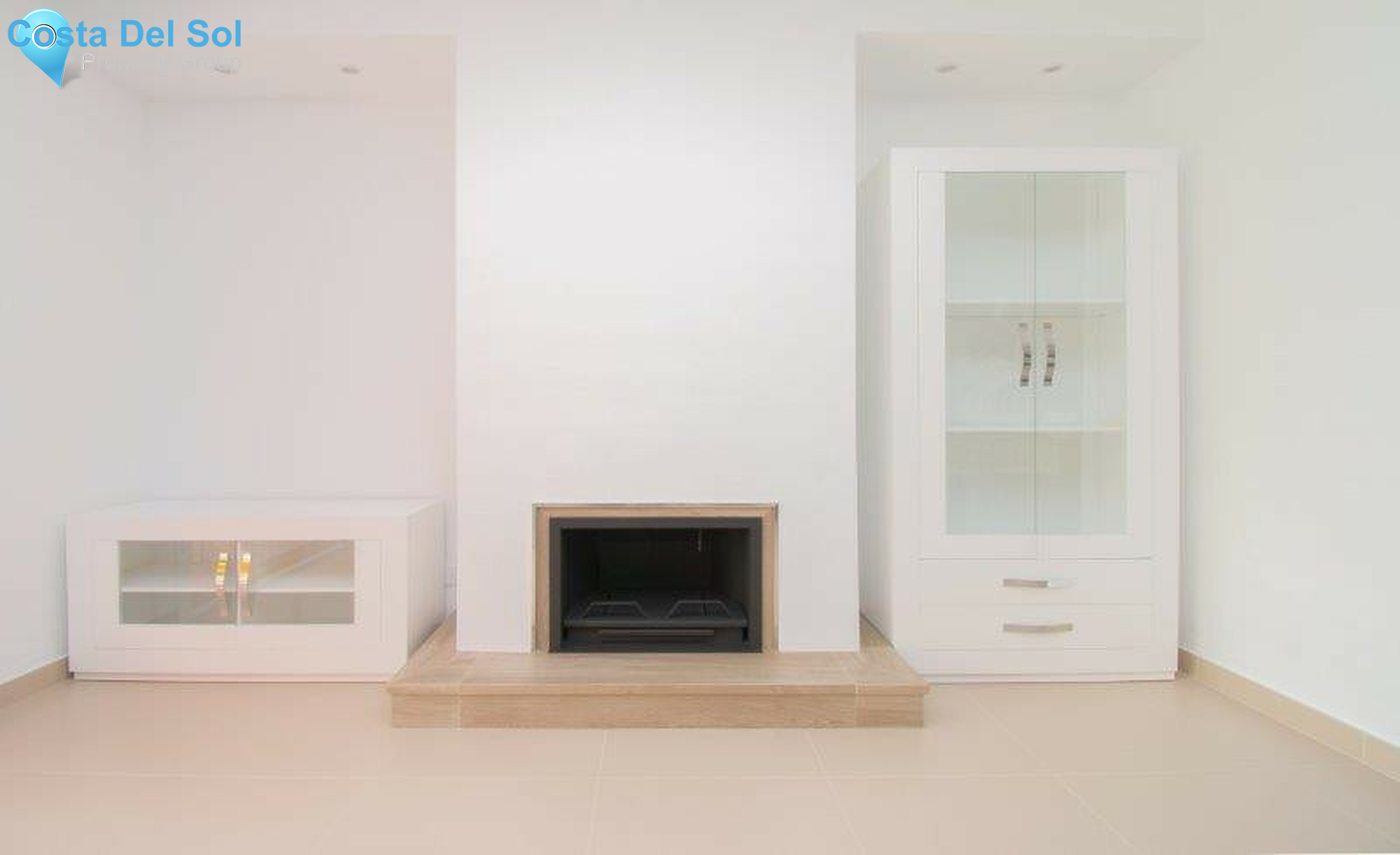 Townhouse in El Paraiso-1334369