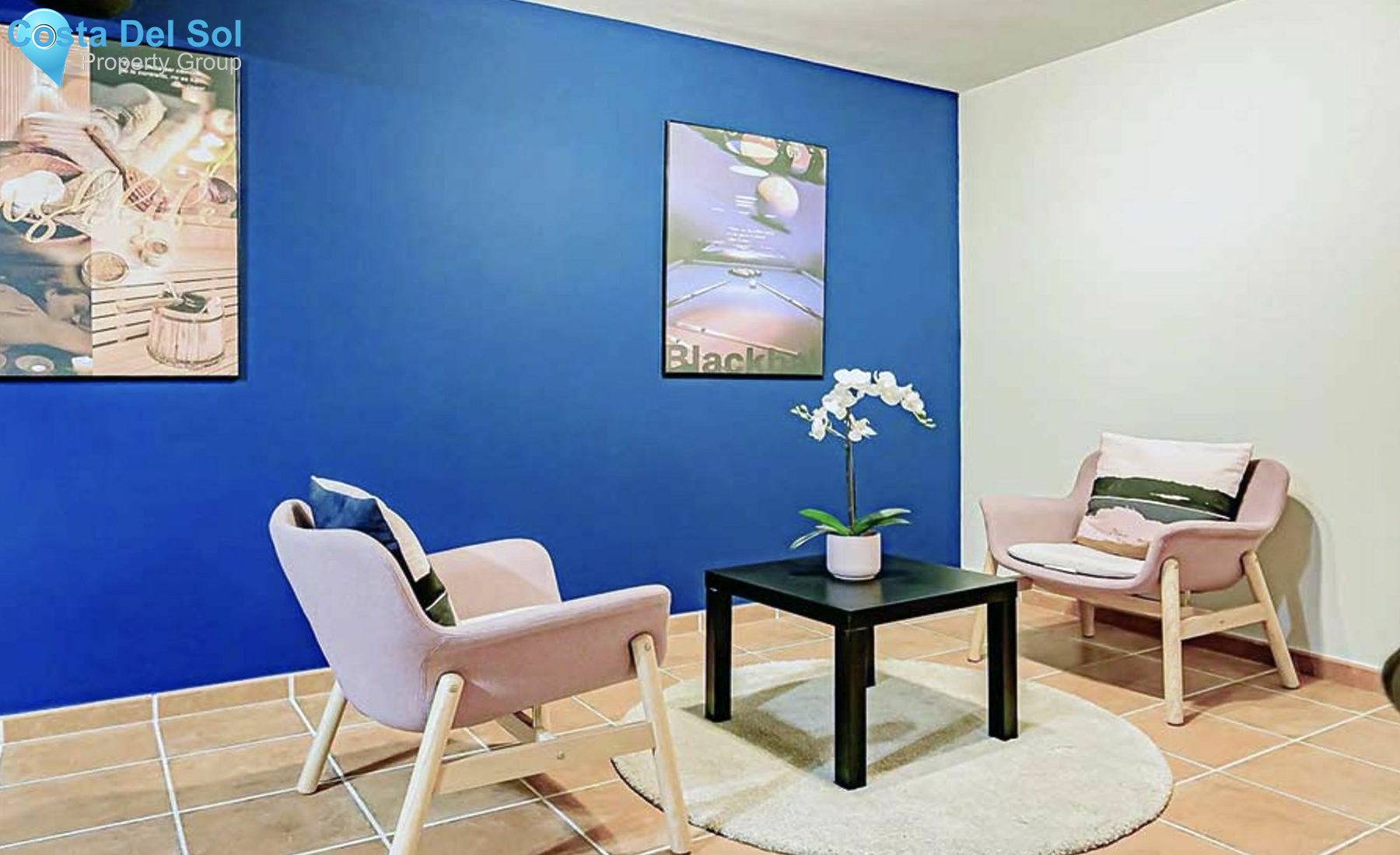 Townhouse in El Paraiso-1141213