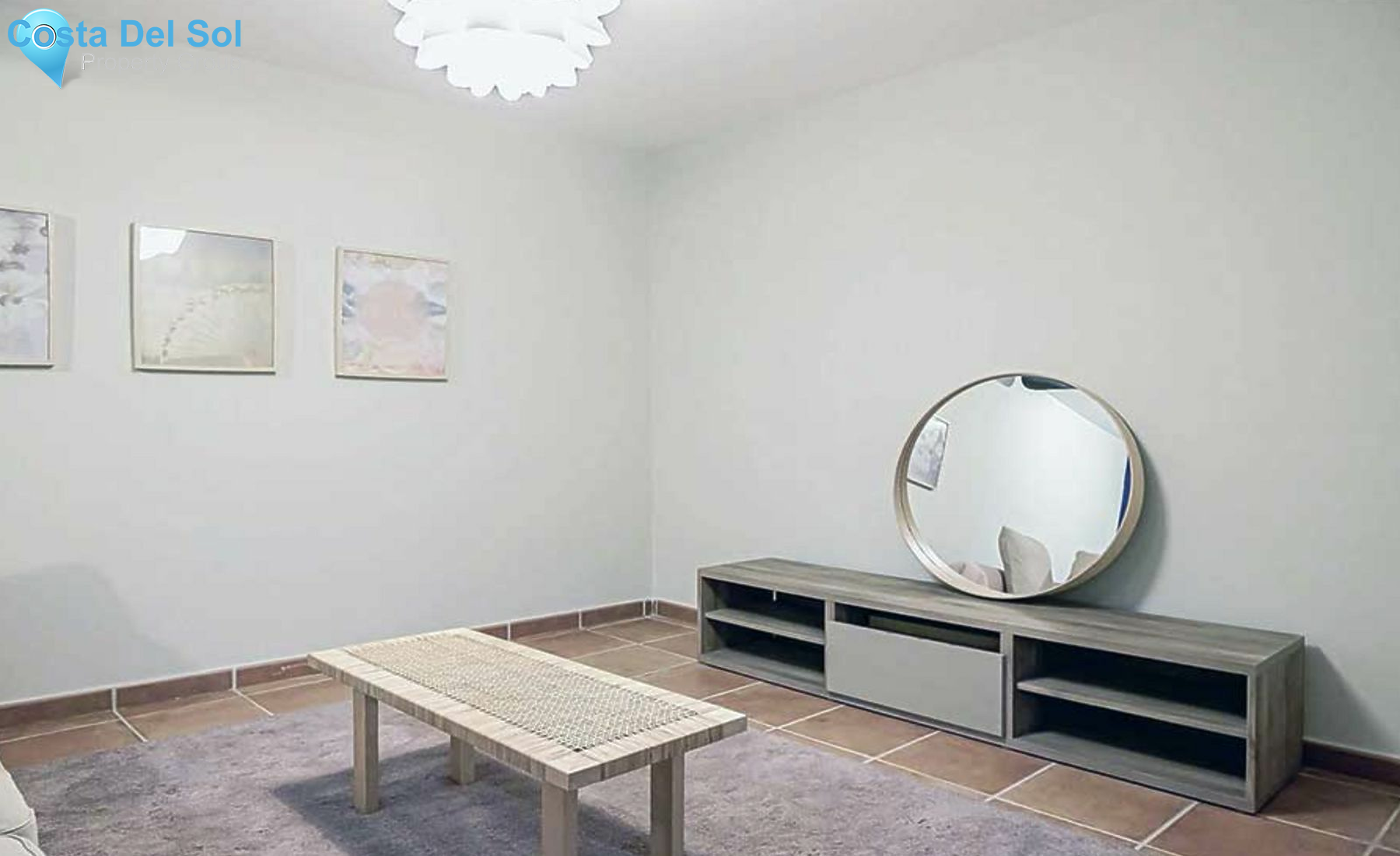 Townhouse in El Paraiso-1141214