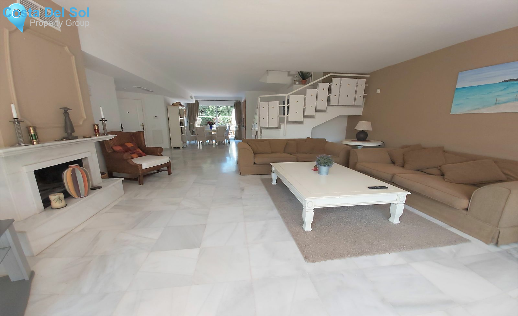 Townhouse in El Paraiso-1167453