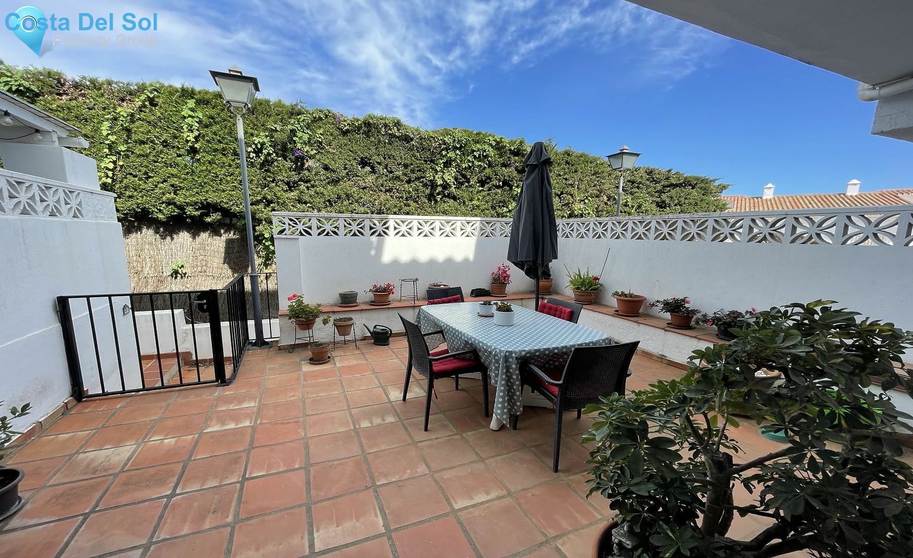 Townhouse in El Paraiso