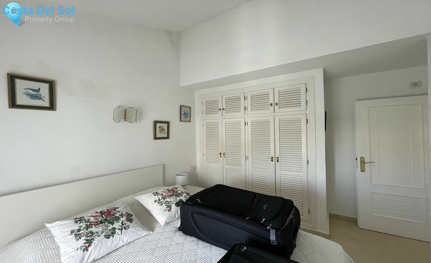 Townhouse in El Paraiso-1174181
