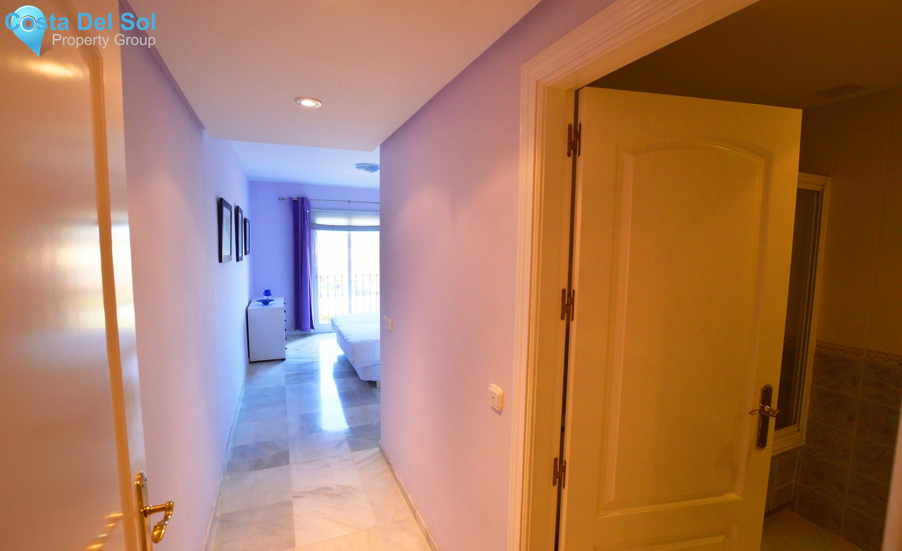 Townhouse in El Paraiso-1177577