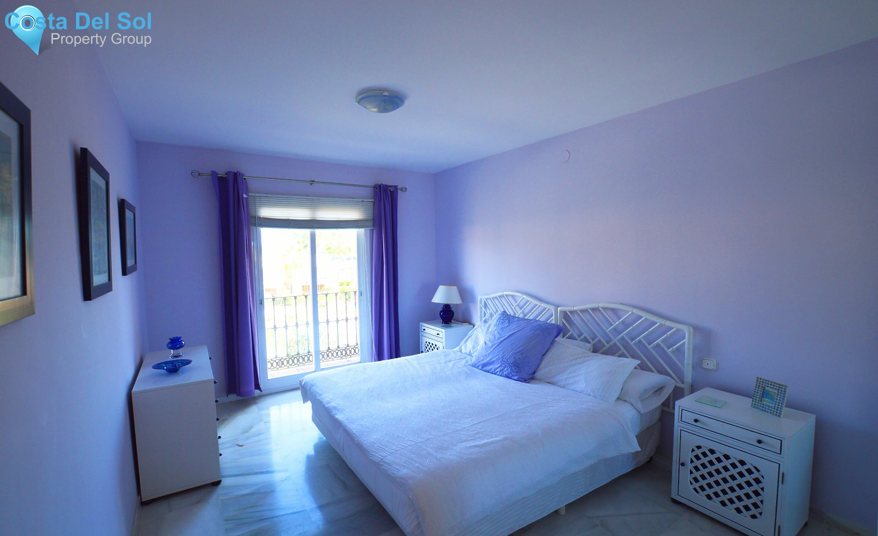 Townhouse in El Paraiso-1177578