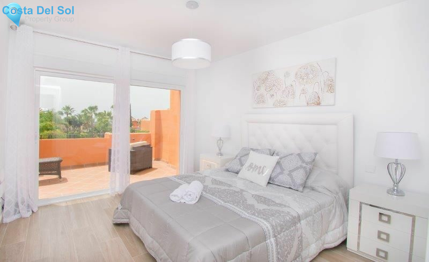 Townhouse in El Paraiso-1196438