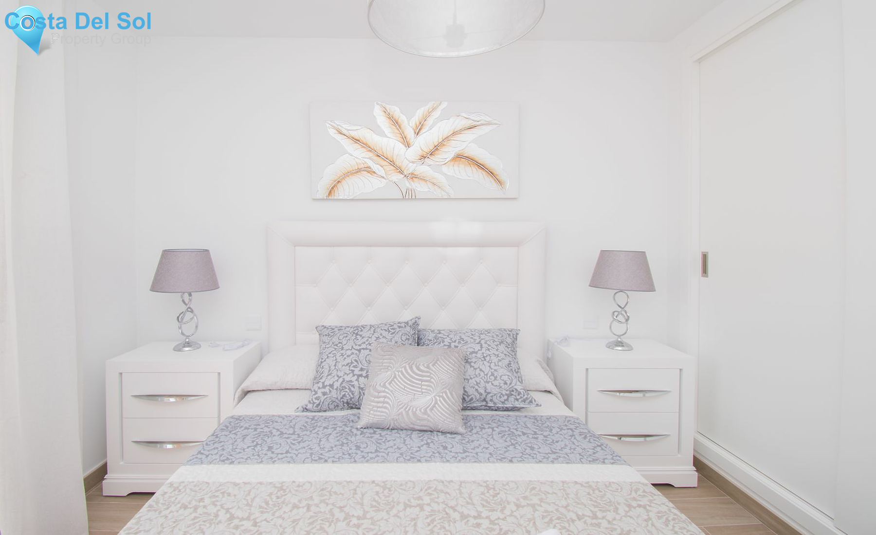 Townhouse in El Paraiso-1446685